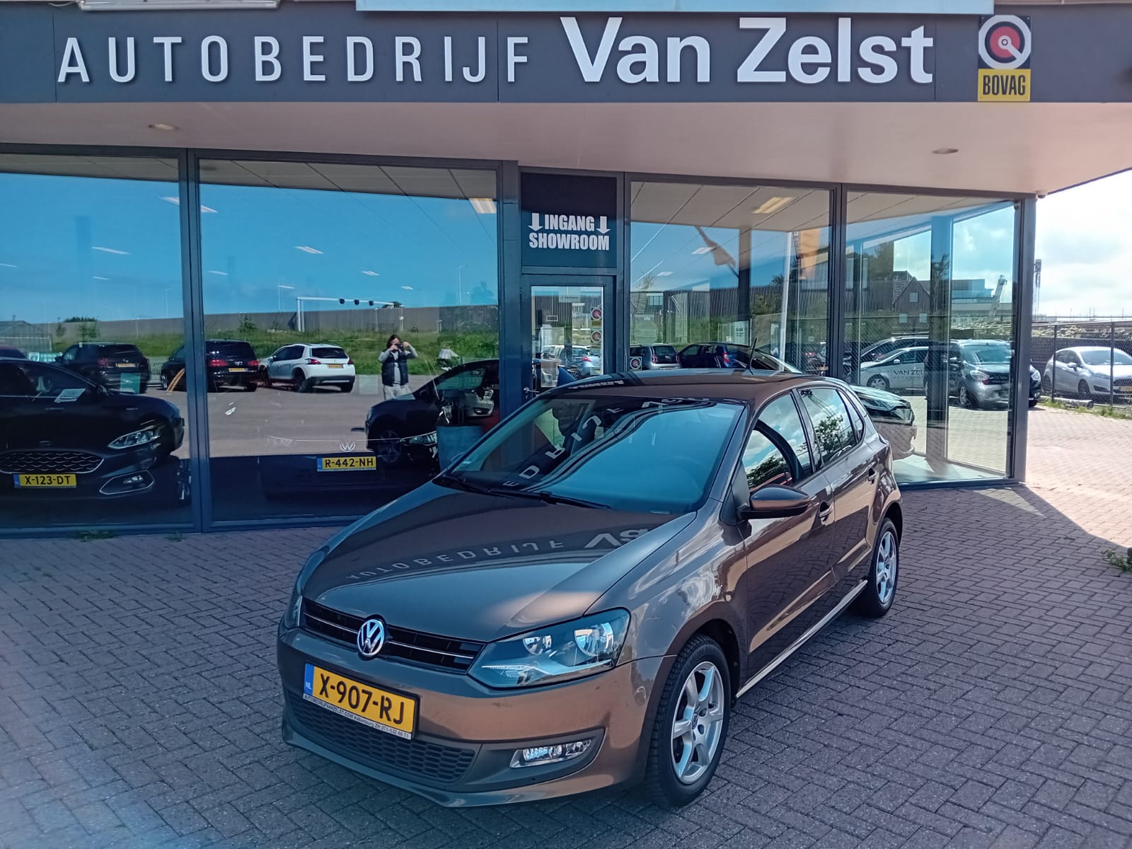 Volkswagen Polo 1.2 TSI Comfortline, Airco, Multimedia systeem, Parkeersensoren, Cruise control, Elektrische ramen en spiegels, Centrale vergren Zeer nette auto, BOVAG