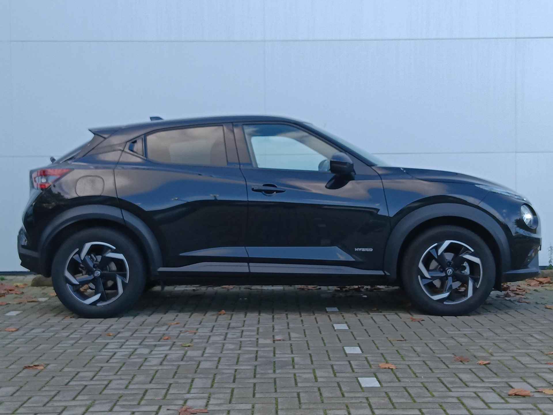 Nissan Juke 1.6 Hybrid 143 N-Connecta Climate Control / Apple Carplay-Android Auto / Parkeersensoren V+A+Camera - 11/36