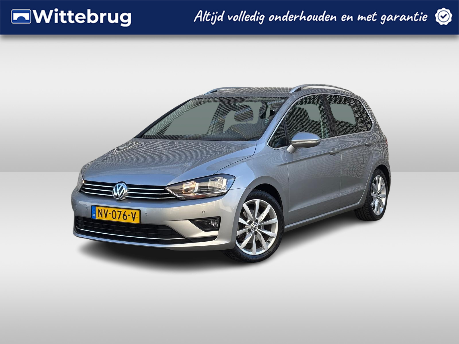 Volkswagen Golf Sportsvan 1.4 TSI Highline / 17" LMV / Achteruitrijcamera / Sportonderstel / Alarmsysteem