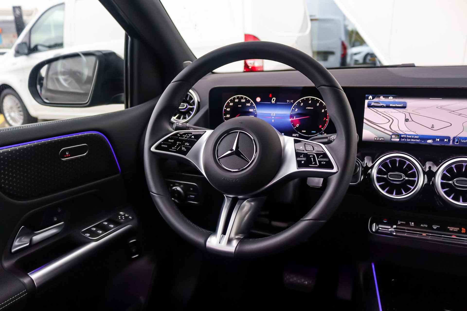 Mercedes-Benz B-Klasse B 180 Automaat Star Edition Luxury Line | Nightpakket - 25/39