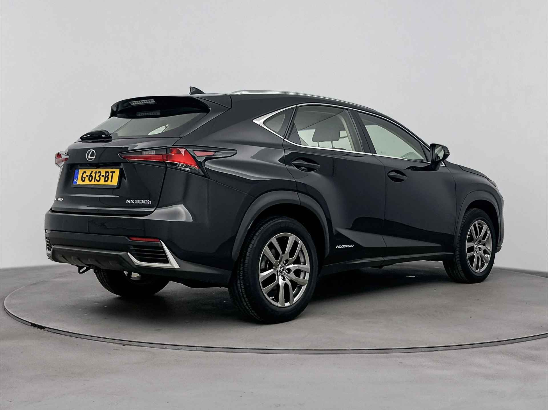 Lexus NX 300h AWD Business Line Pro | Stoelverwarming | Apple CarPlay / Android Auto | Leder | Adaptive Cruise Control | - 3/39