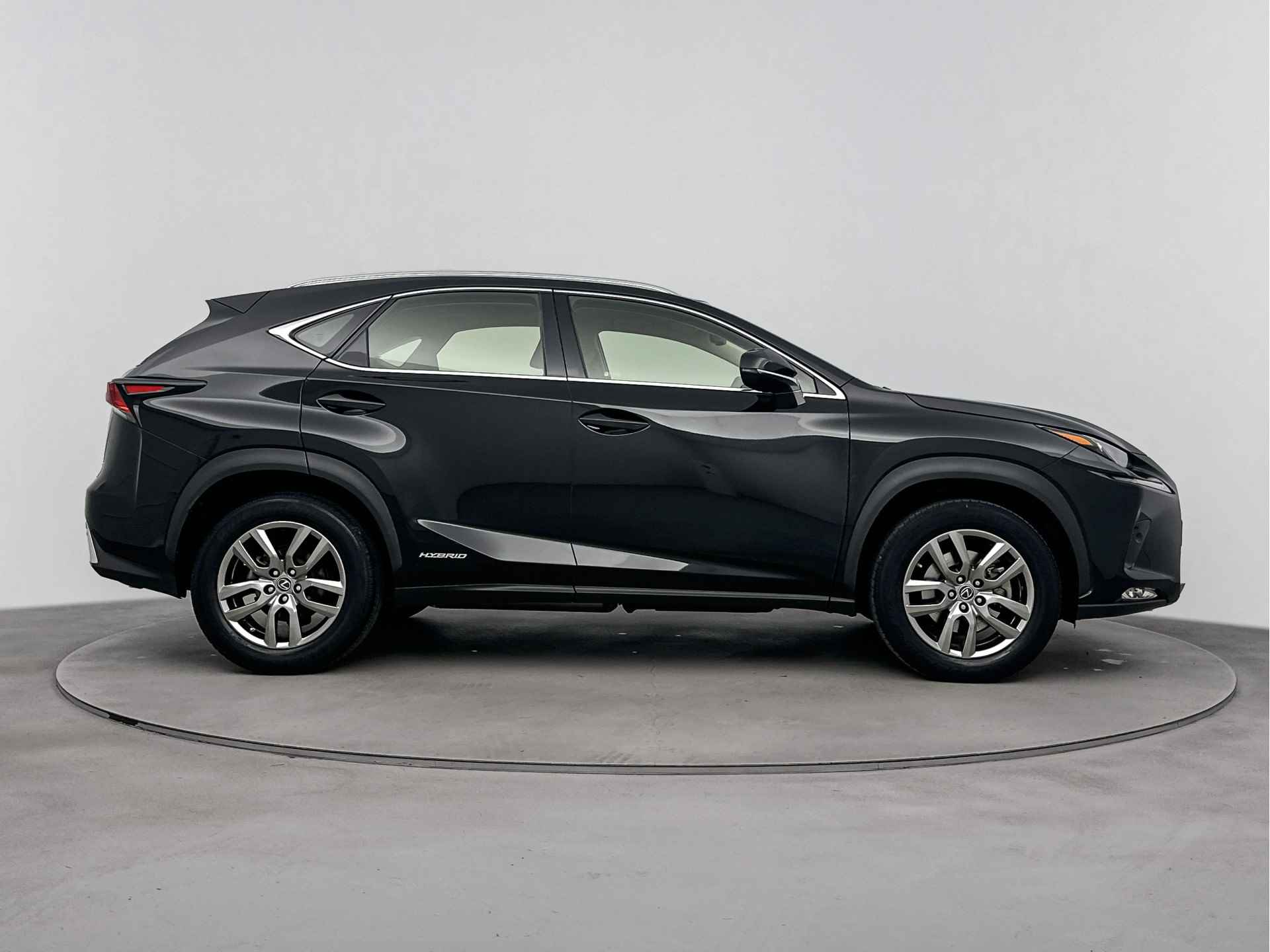 Lexus NX 300h AWD Business Line Pro | Stoelverwarming | Apple CarPlay / Android Auto | Leder | Adaptive Cruise Control | - 14/39