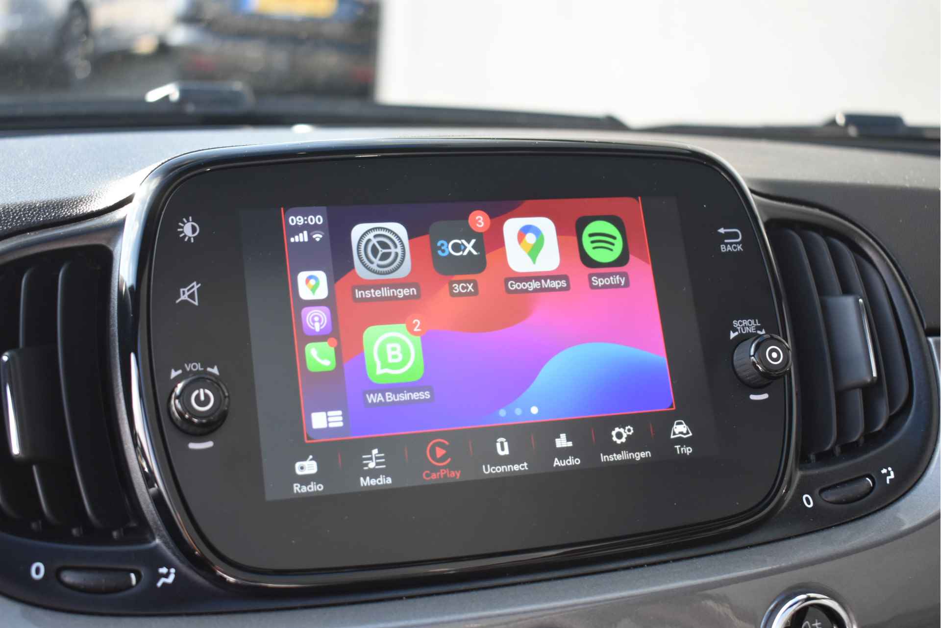 Fiat 500 Cabrio 1.0 Hybrid | Navigatie by App | Nieuwstaat! | Airco | Apple Carplay | Android Auto | Bluetooth-Telefoonverbinding | !! - 19/42