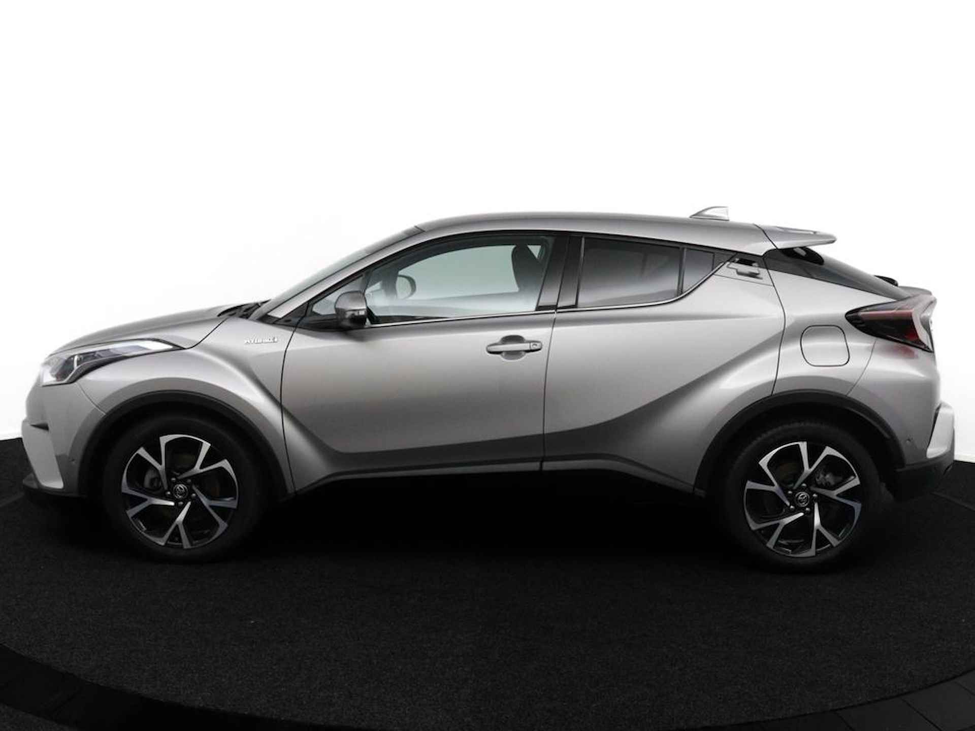 Toyota C-HR 1.8 Hybrid Business Intro | Parkeersensoren Rondom | Dodehoek Detectie | Stoelverwarming | Navigatie | Led Verlichting | - 6/48