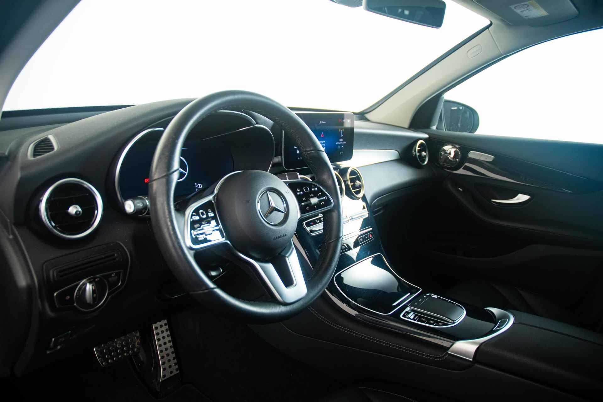 Mercedes-Benz GLC-klasse 200 Business Solution Limited Trekhaak - Aanhangwagenassistent - Parkeerpakket & camera - Stoelverwarming - warmtewerend glas - LED Koplampen - 10/40
