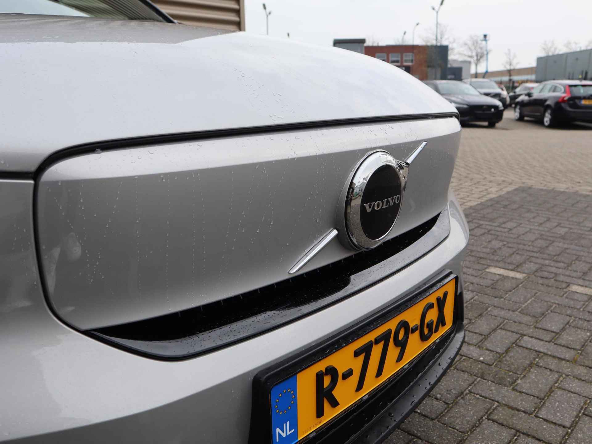 Volvo C40 Recharge Plus 69 kWh | 20 Inch | Glazen dak | Stoelverwarming | Stuurverwarming - 7/50