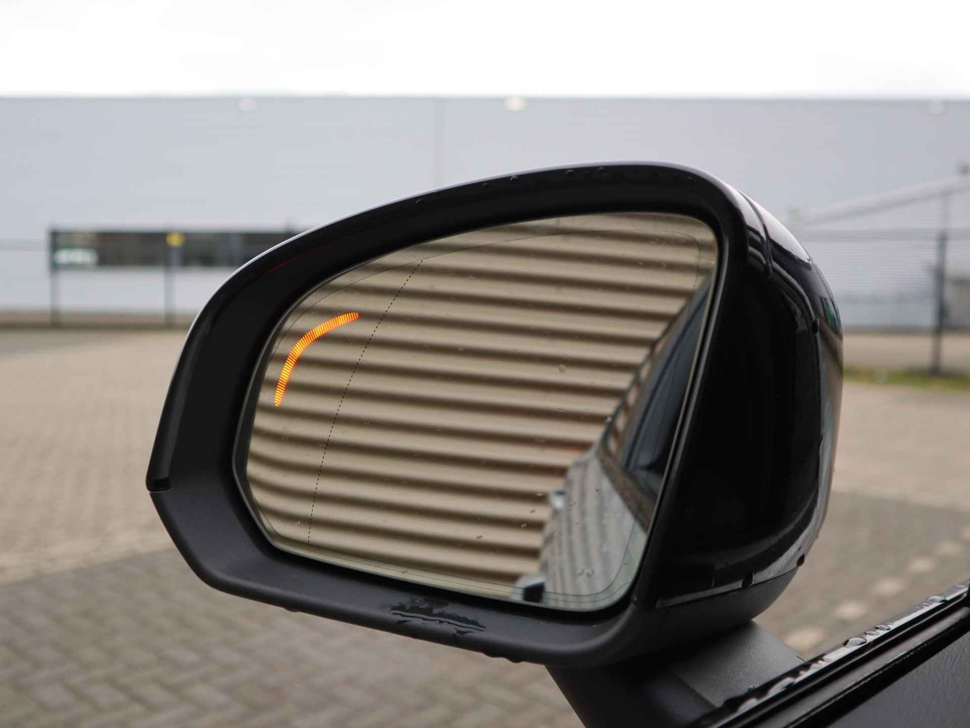 Volvo C40 Recharge Plus 69 kWh | 20 Inch | Glazen dak | Stoelverwarming | Stuurverwarming - 11/50