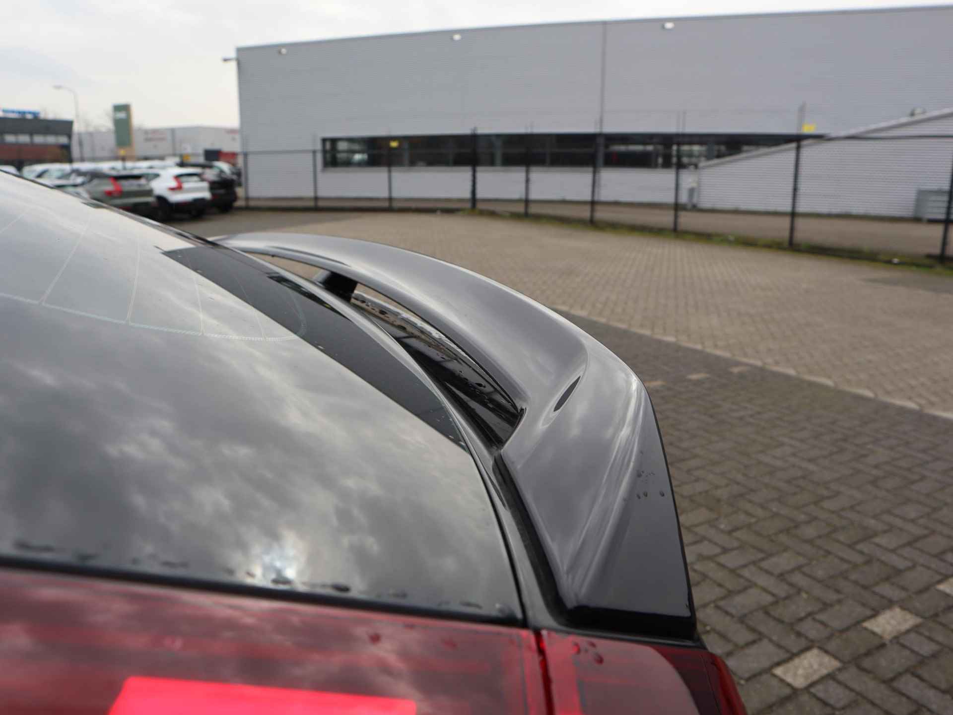 Volvo C40 Recharge Plus 69 kWh | 20 Inch | Glazen dak | Stoelverwarming | Stuurverwarming - 16/50
