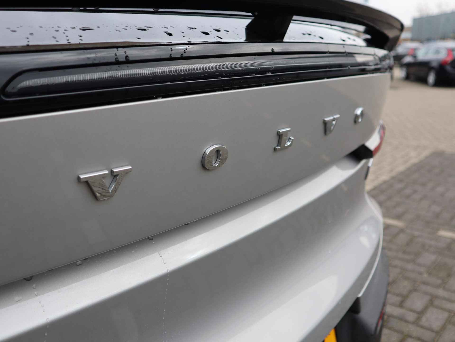 Volvo C40 Recharge Plus 69 kWh | 20 Inch | Glazen dak | Stoelverwarming | Stuurverwarming - 18/50