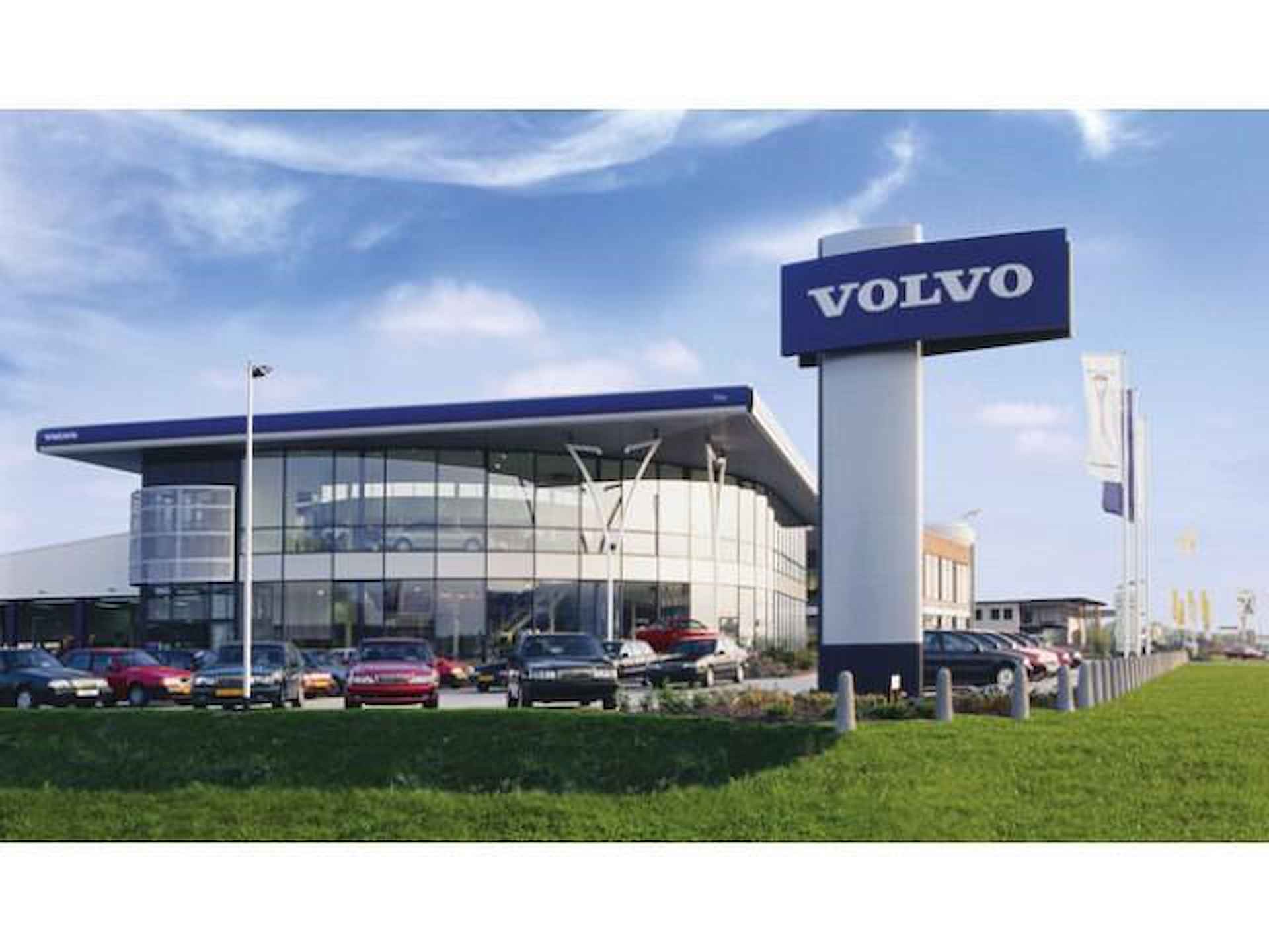 Volvo C40 Recharge Plus 69 kWh | 20 Inch | Glazen dak | Stoelverwarming | Stuurverwarming - 50/50