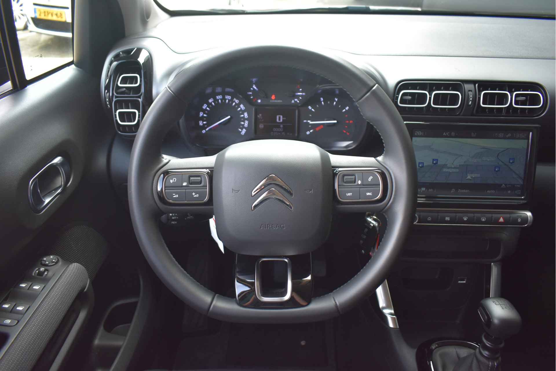 Citroën C3 Aircross 1.2 PureTech Feel 110pk | Navigatie | AllSeason | Full-LED | Airco | Cruise Control | 1e Eigenaar | Dealeronderhouden | !! - 12/33