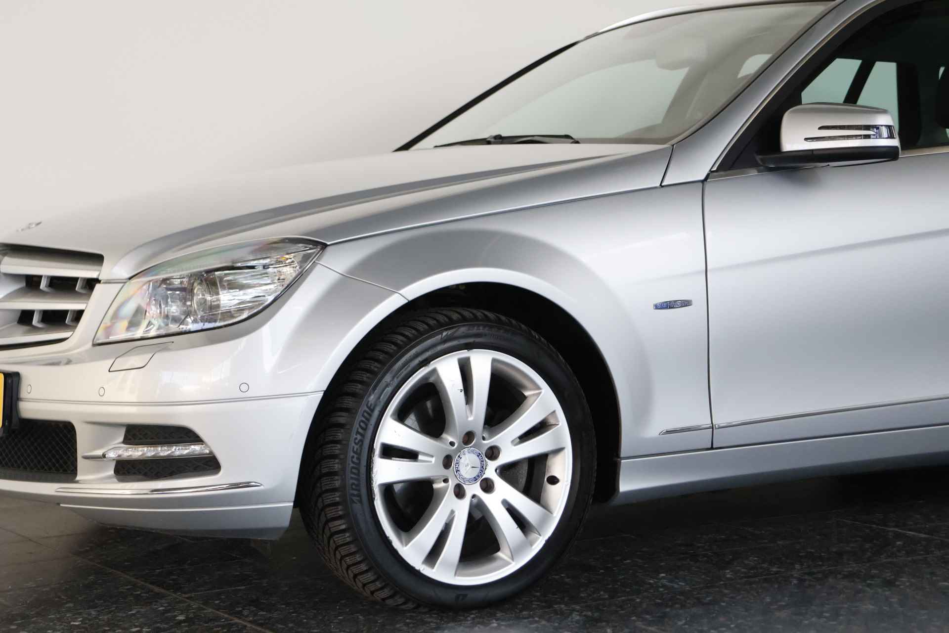 Mercedes-Benz C-Klasse Estate 180 CGI BlueEFFICIENCY Avantgarde / Bi-Xenon / Half leder / Cruisecontrol / Aut - 28/29