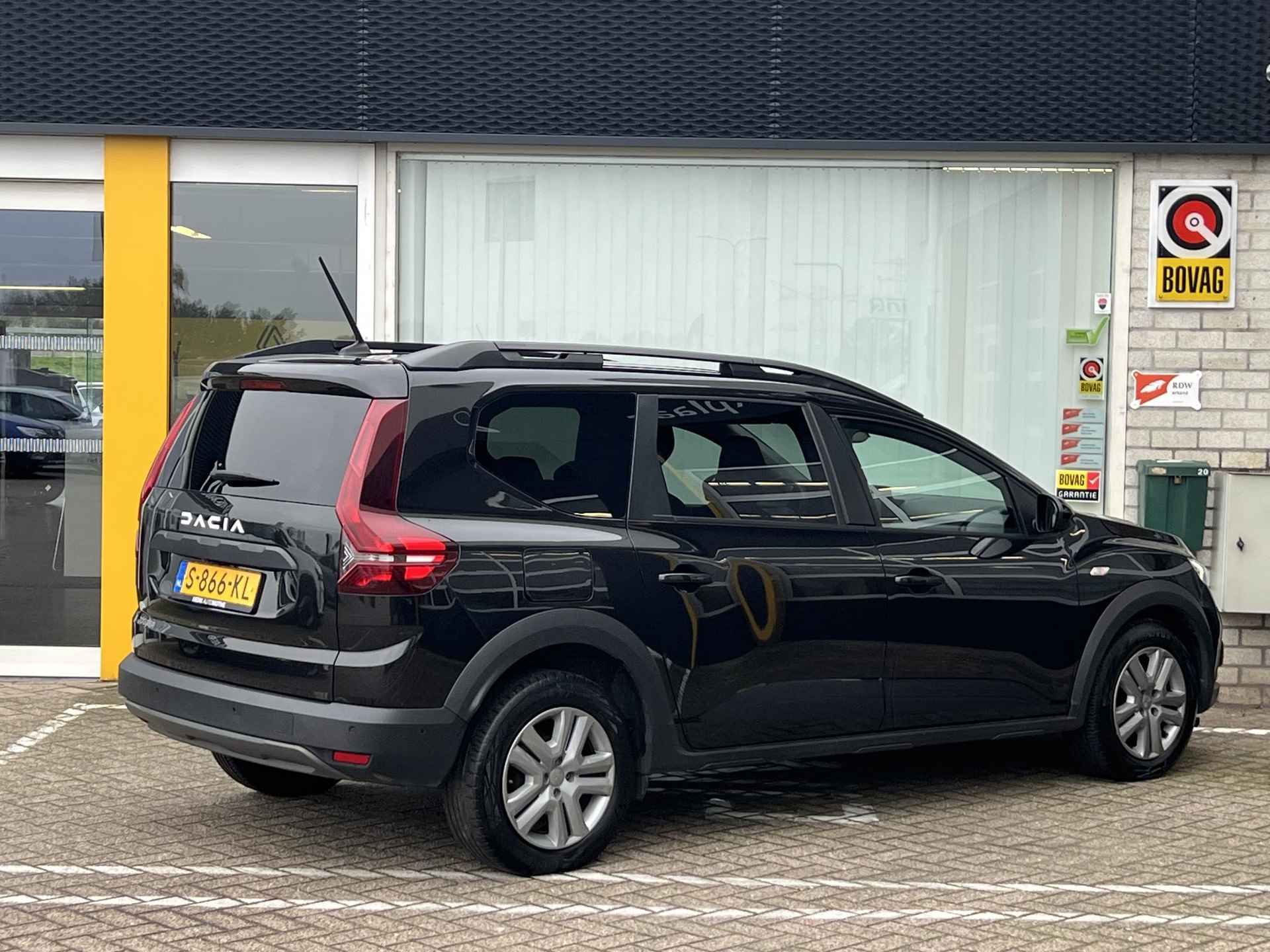 Dacia Jogger 1.0 TCe 110 Expression 7p. | 7-Persoons | Navigatie | Dodehoekdetectie | - 3/26