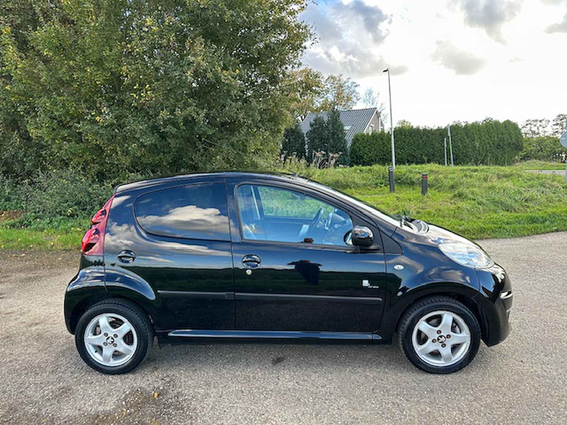 Peugeot 107 1.0 Black & Silver Zeer complete uitvoering - 8/16