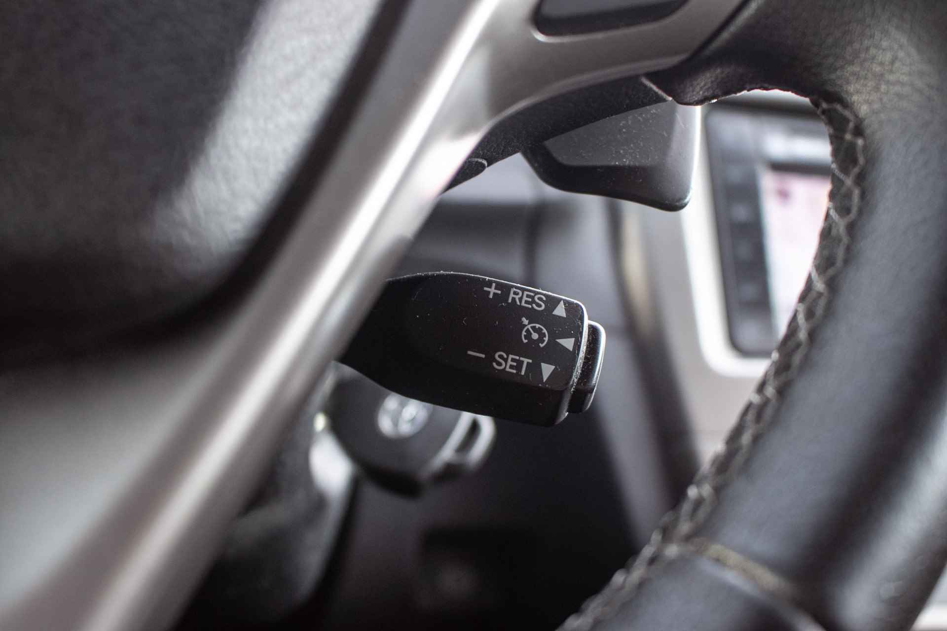 Toyota Avensis wagon 1.8 VVTi Business automaat - All-in rijklrprs | afn. trekhaak | leder | cruise control - 19/37