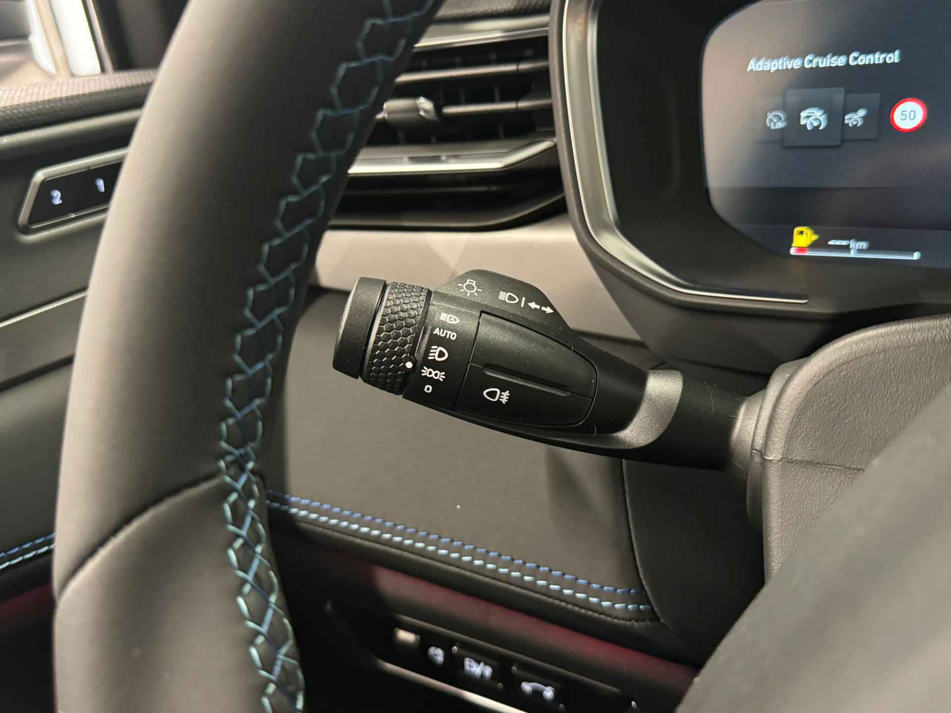 Lynk & Co 01 1.5 | Panoramadak | Adaptive Cruise | BLIS | 360 Camera | Infinity Audio | Elektrische Stoel | Stuurverwarming | Keyless | Trekh - 22/57