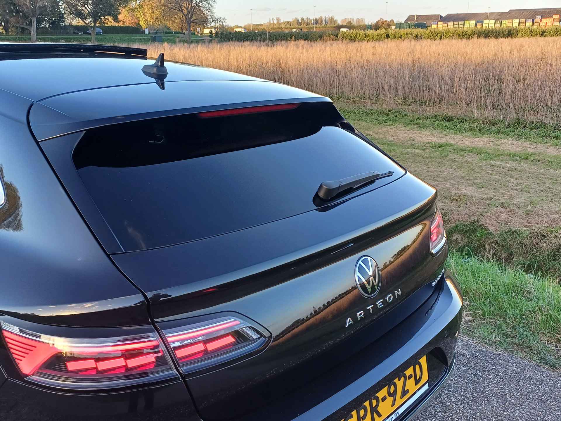 Volkswagen Arteon Shooting Brake 1.4 TSI eHybrid Elegance | Nieuwstaat ! | Pano | Sfeer | Hout | Trekh | Camera | 19 " - 19/66