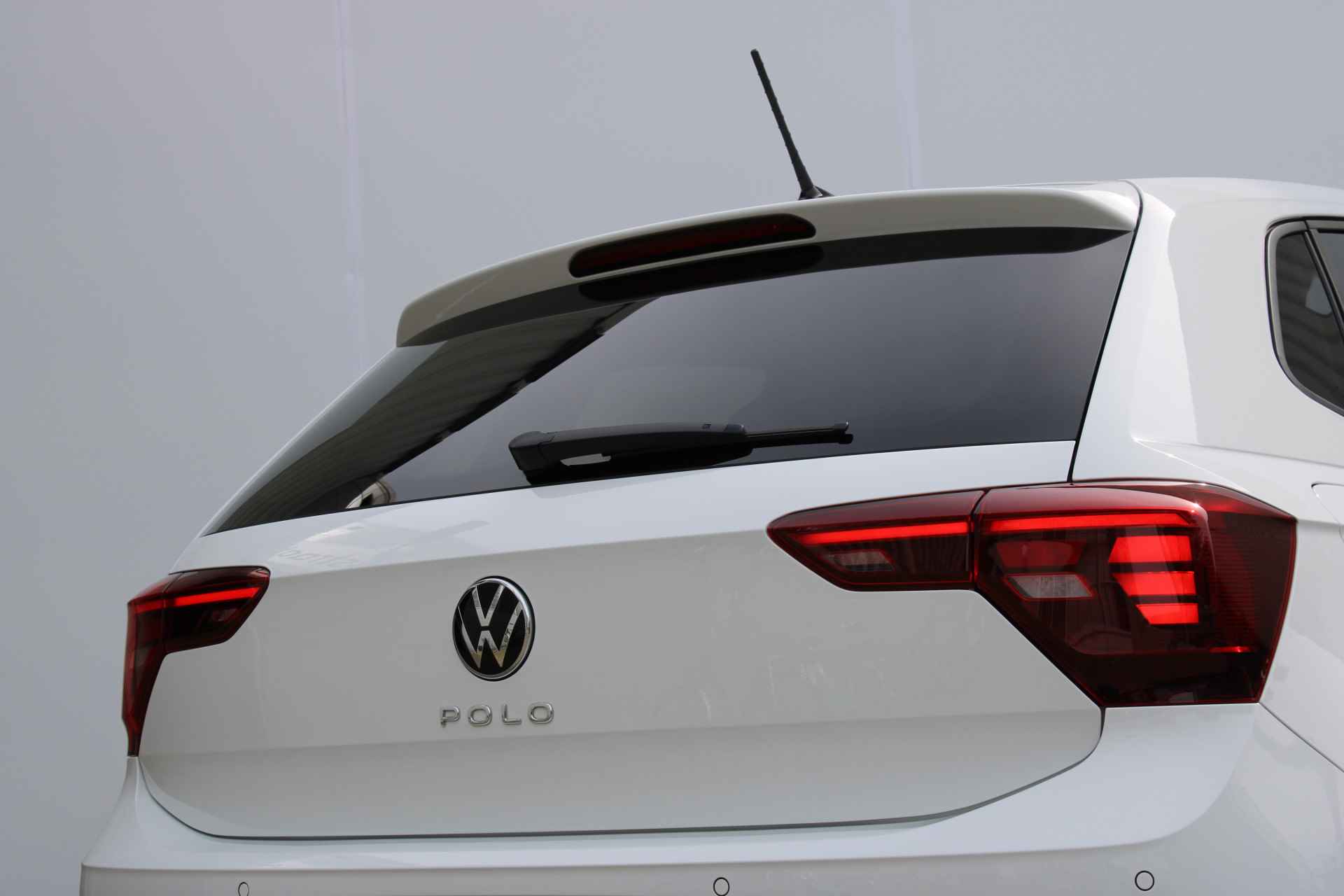 Volkswagen Polo Life Business 1.0 TSI 95 pk DSG | Camera | PDC v+a | Apple Carplay | Stoelverwarming | 15"Lmv | LED - 8/44