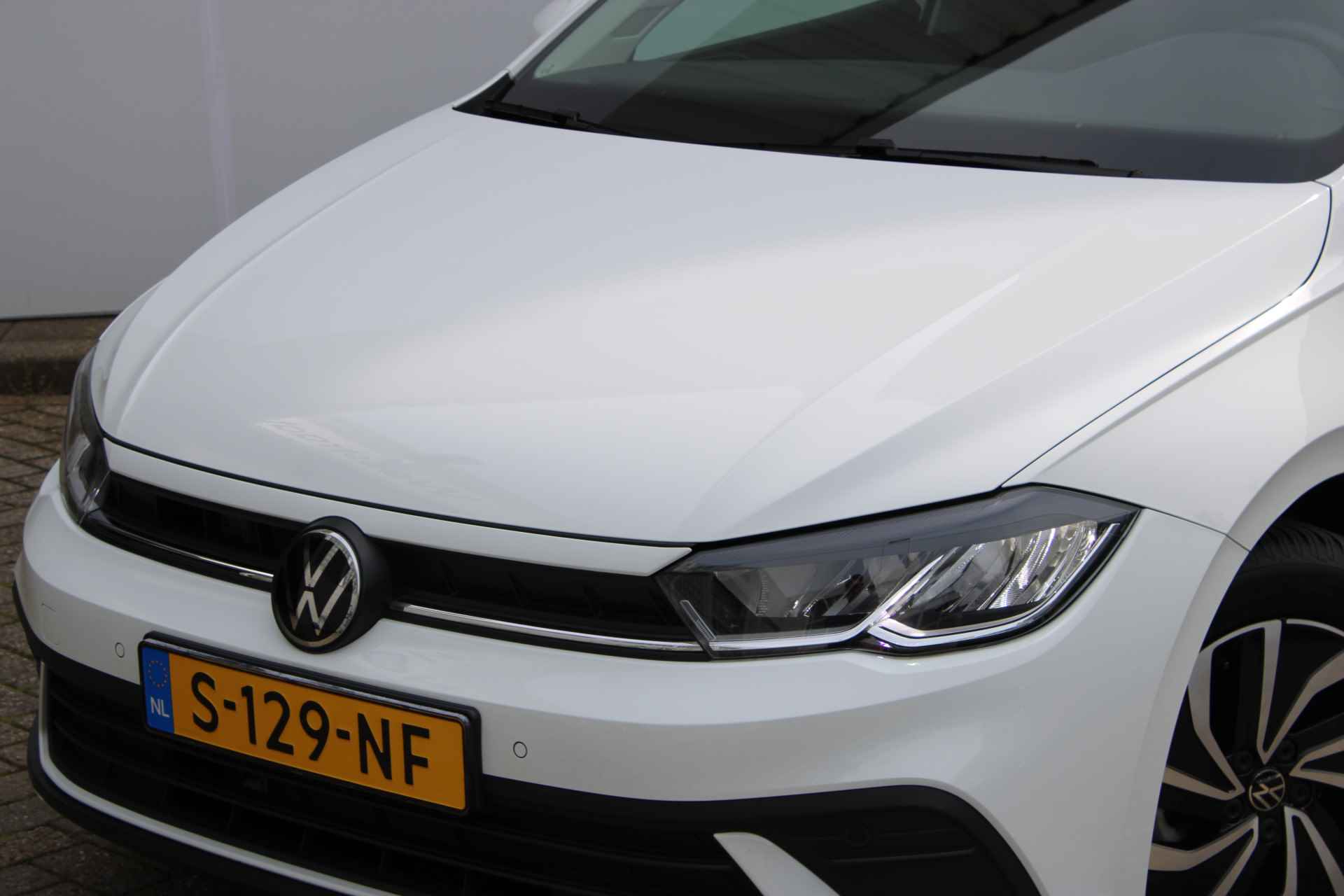 Volkswagen Polo Life Business 1.0 TSI 95 pk DSG | Camera | PDC v+a | Apple Carplay | Stoelverwarming | 15"Lmv | LED - 43/44