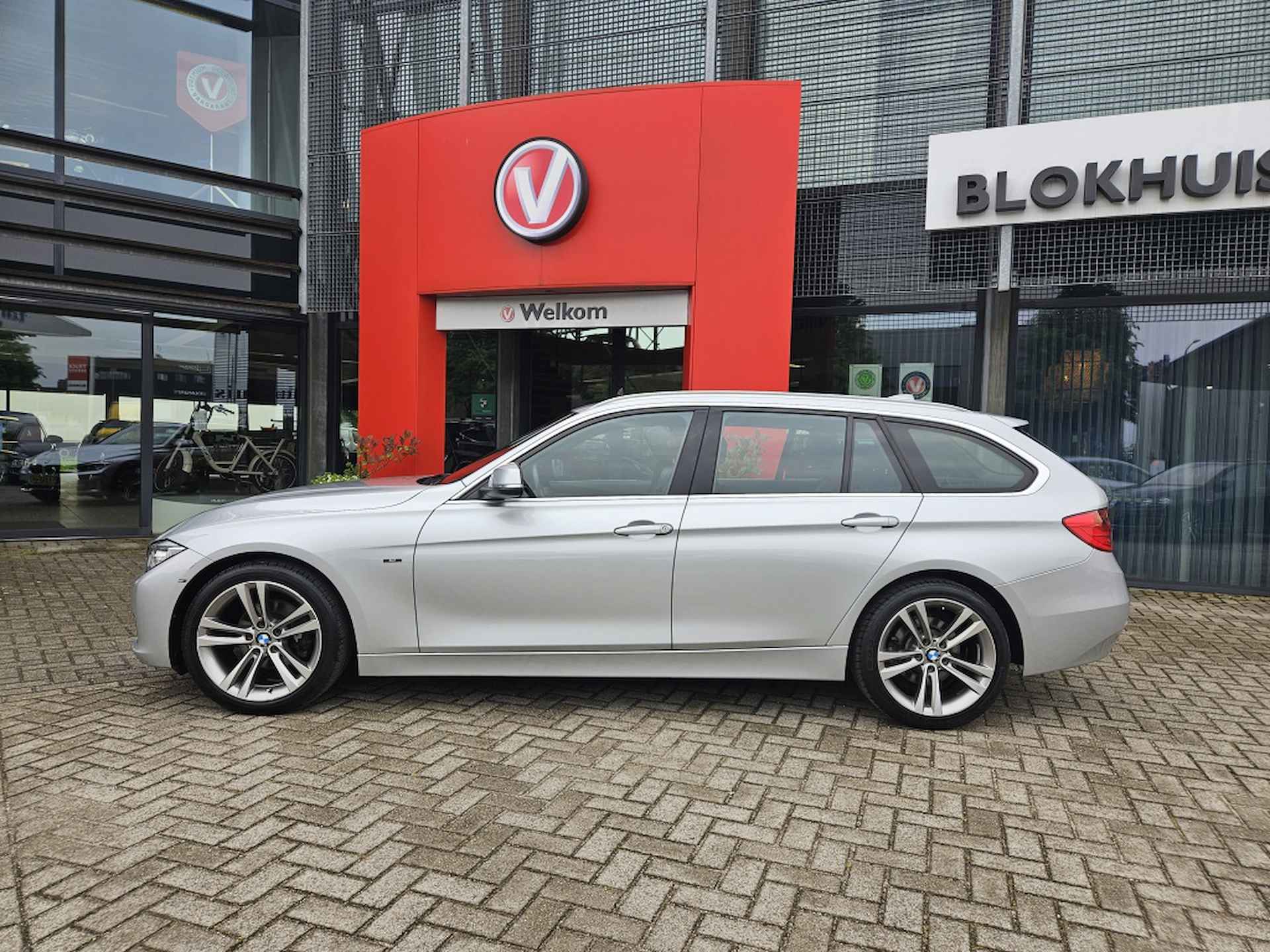 Bmw 3-serie Touring 320i High Executive | Panodak | Navi - 6/28