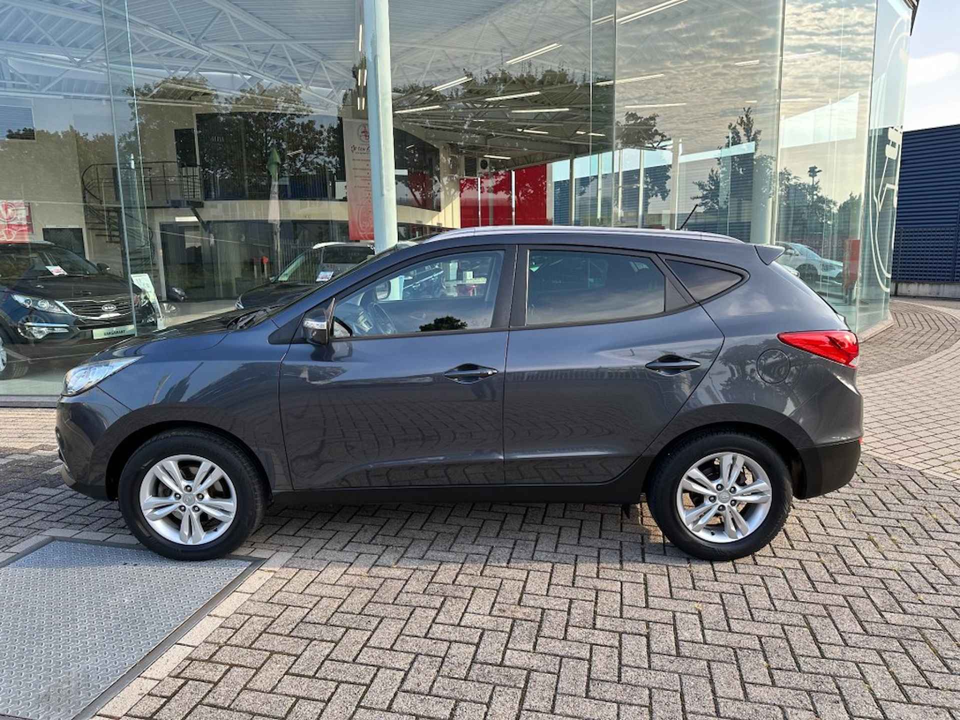 HYUNDAI Ix35 2.0I Style - 30/44