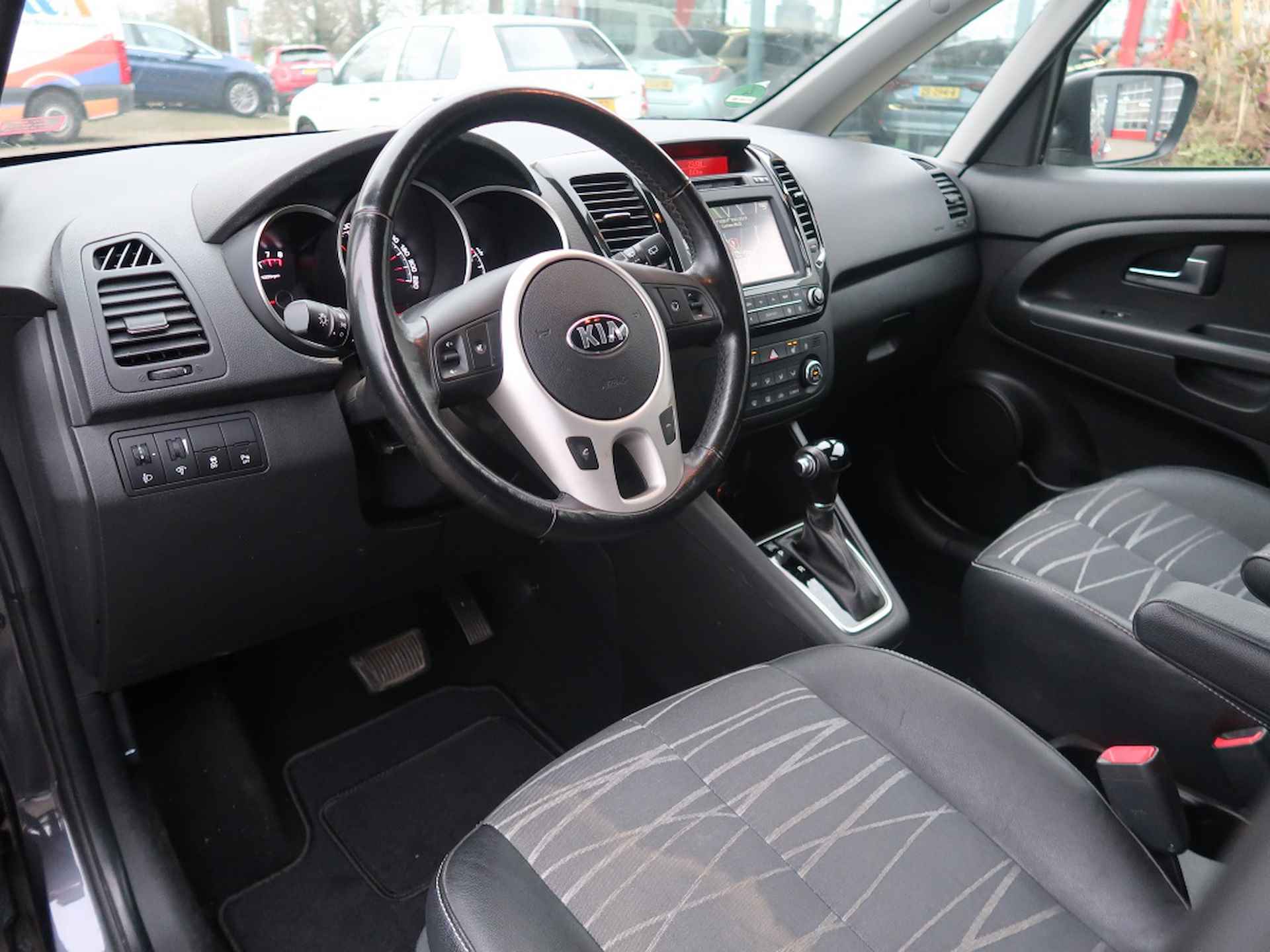 Kia Venga 1.6 CVVT Dynamic Plus Line automaat / Stuurverwarming / navigati - 19/27