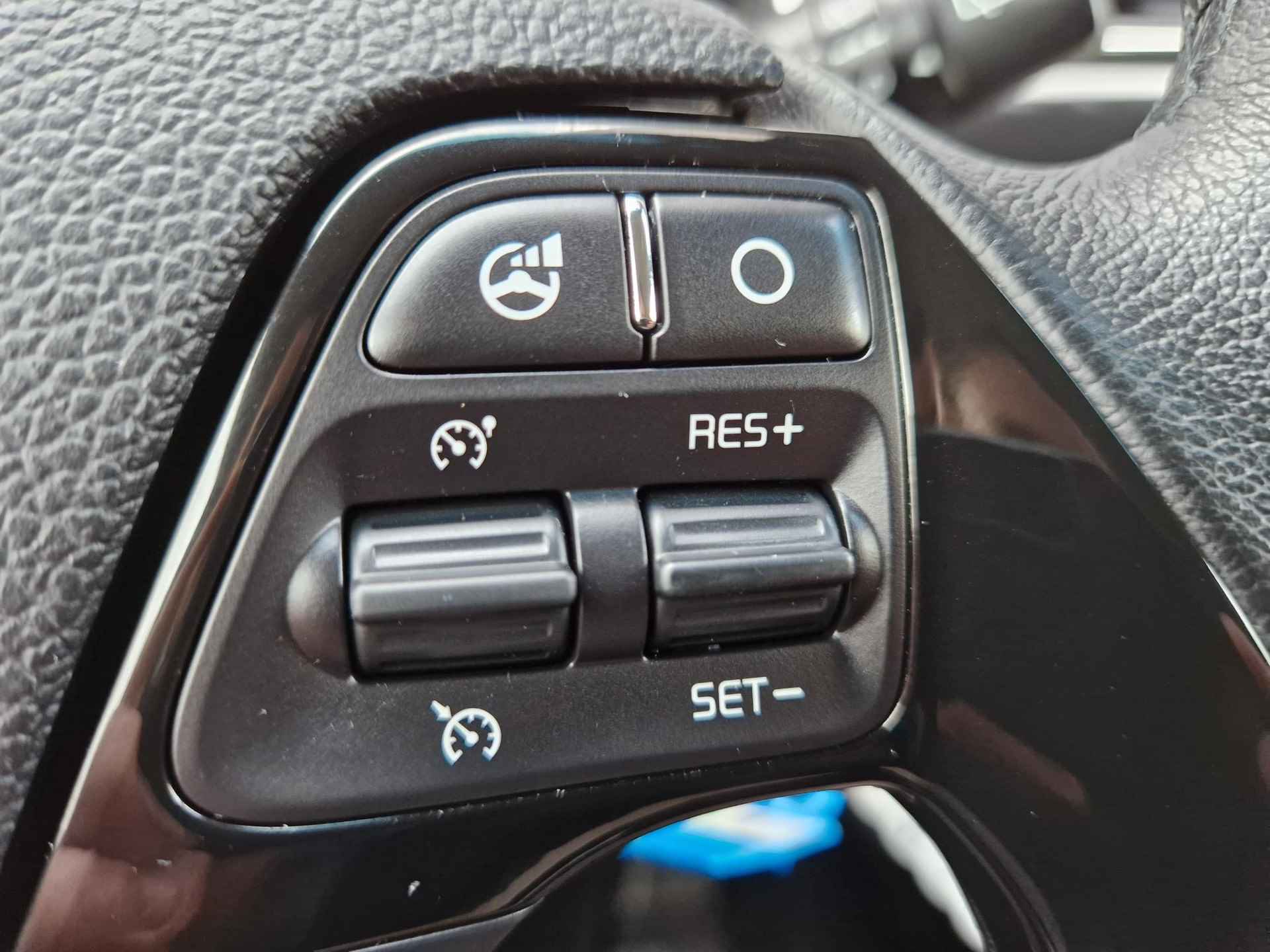 Kia cee'd 1.6 GDI DynamicLine | Navi | Clima | Bluetooth | Apple Carplay | Android Auto | Camera | Cruise Control | - 12/25