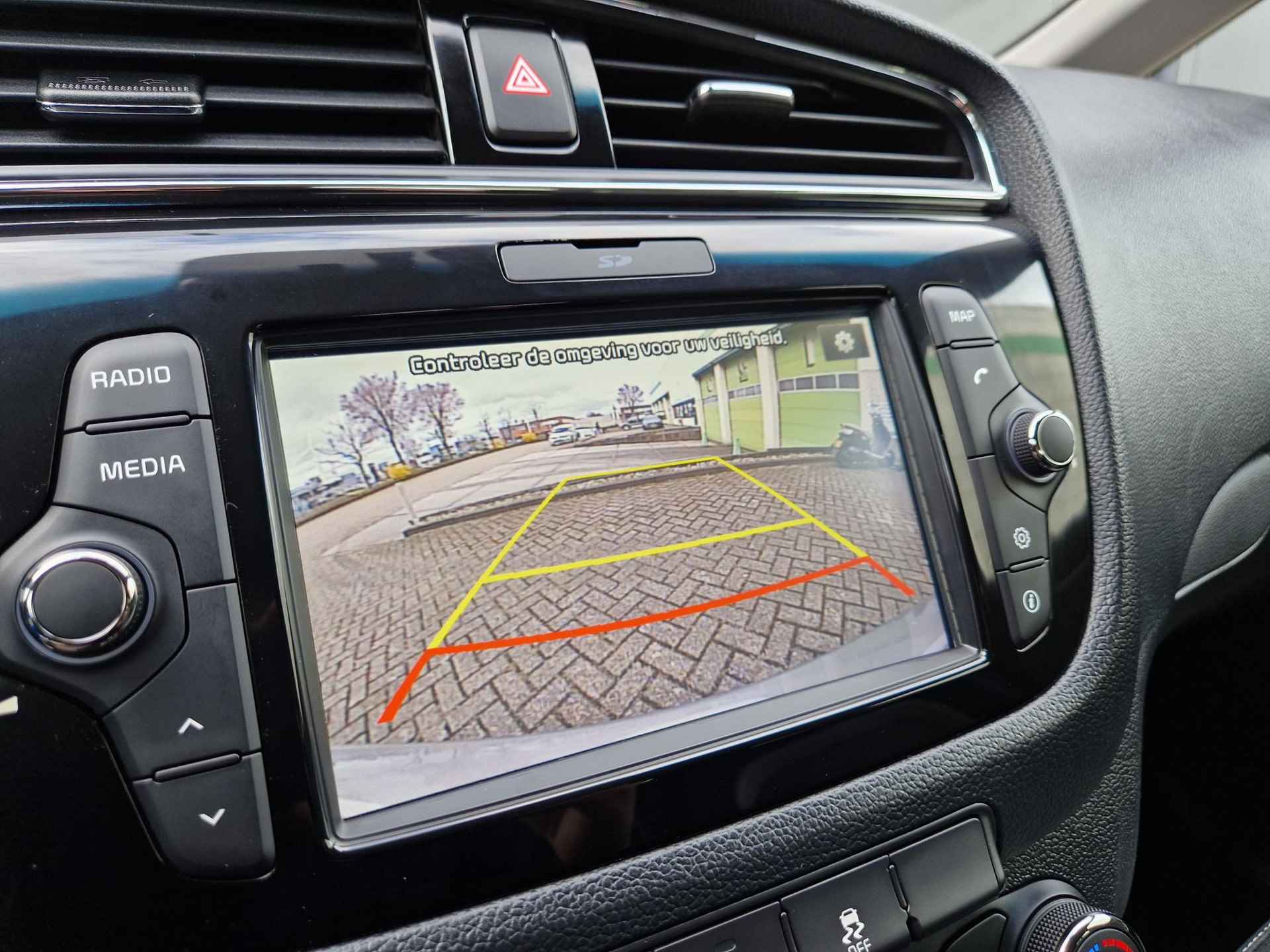 Kia cee'd 1.6 GDI DynamicLine | Navi | Clima | Bluetooth | Apple Carplay | Android Auto | Camera | Cruise Control | - 18/25