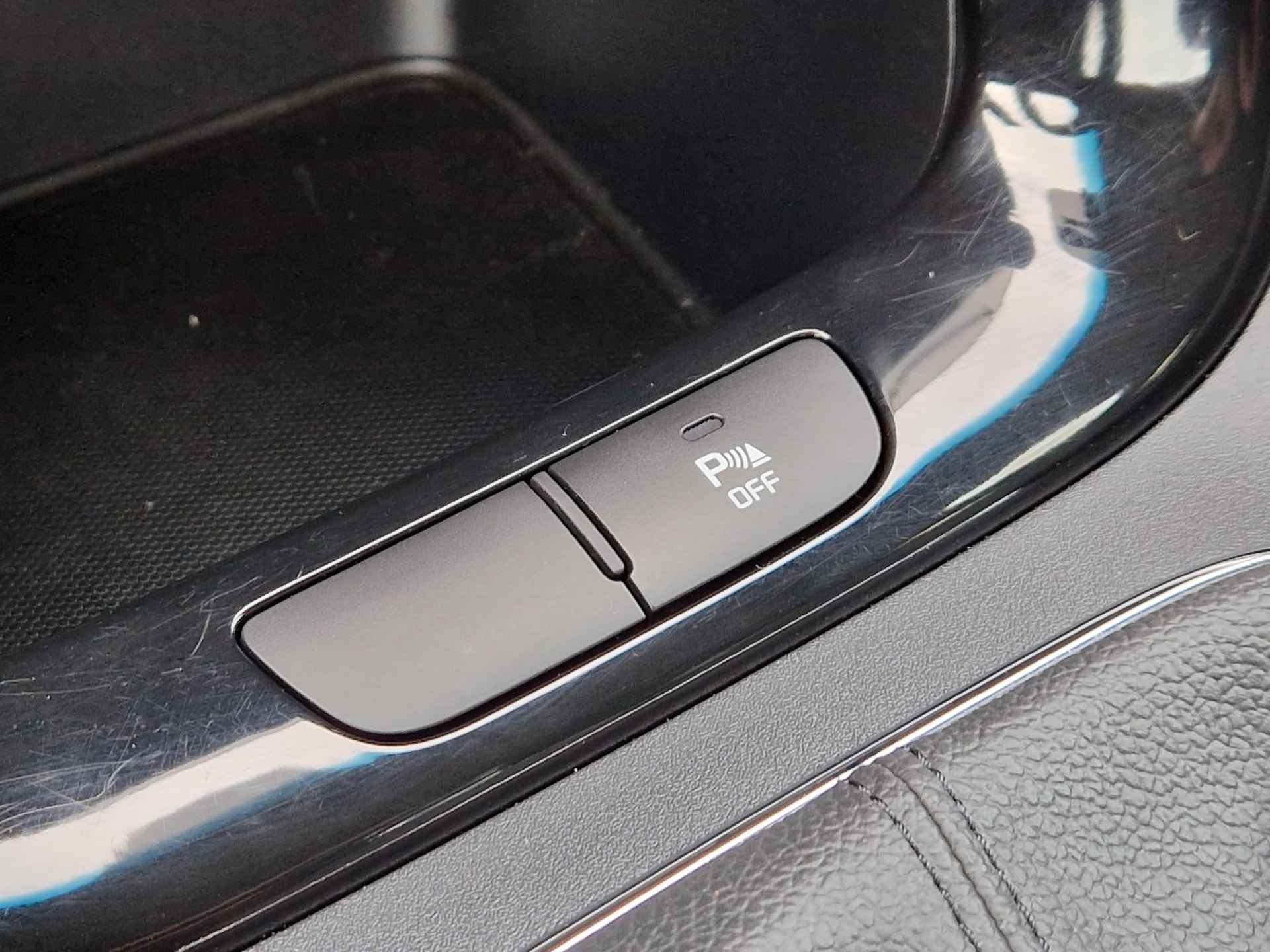 Kia cee'd 1.6 GDI DynamicLine | Navi | Clima | Bluetooth | Apple Carplay | Android Auto | Camera | Cruise Control | - 20/25