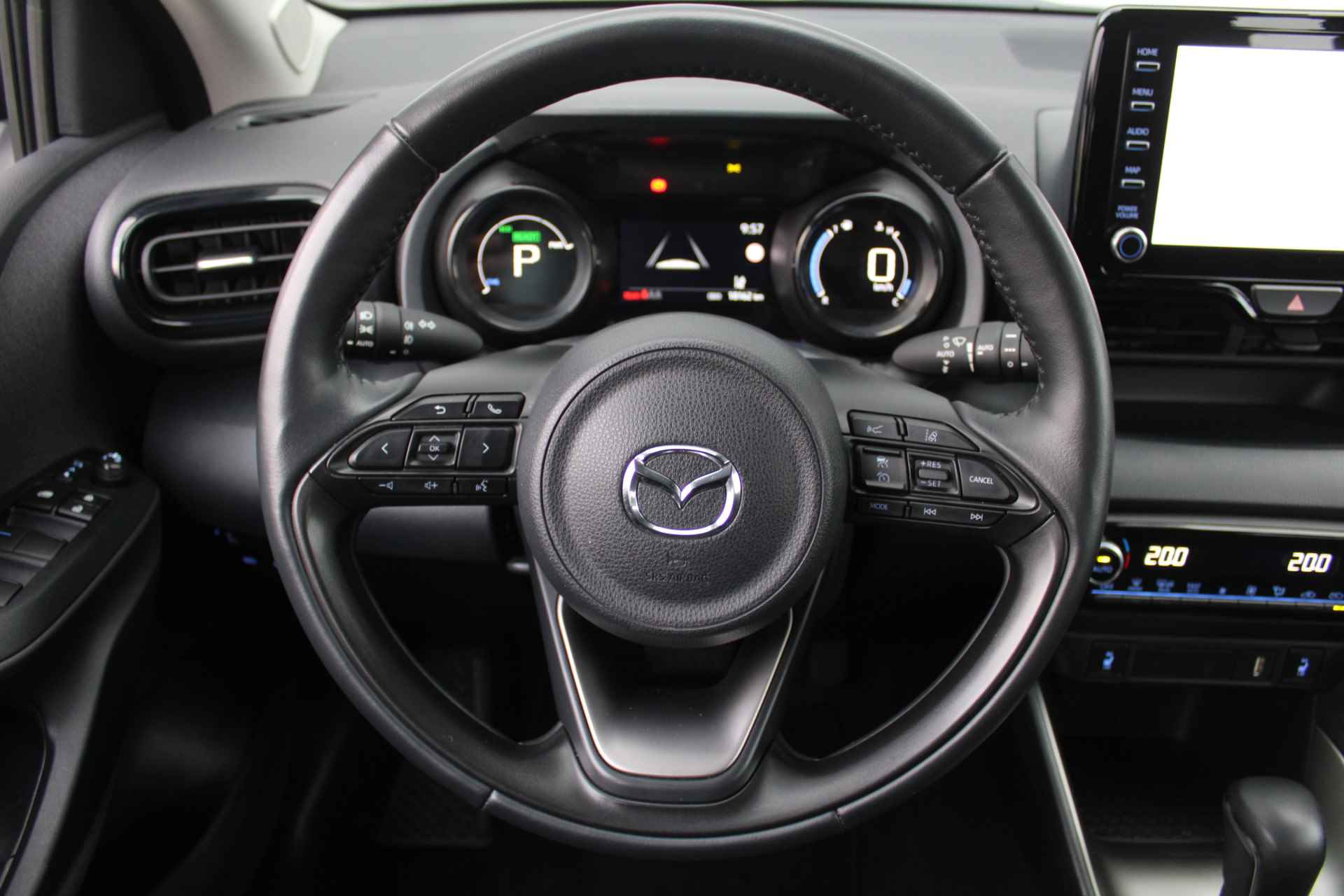 Mazda 2 Hybrid 1.5 Agile Comfort pakket | Airco | Cruise | Apple car play | Android auto | Camera | 15" LM | - 10/33
