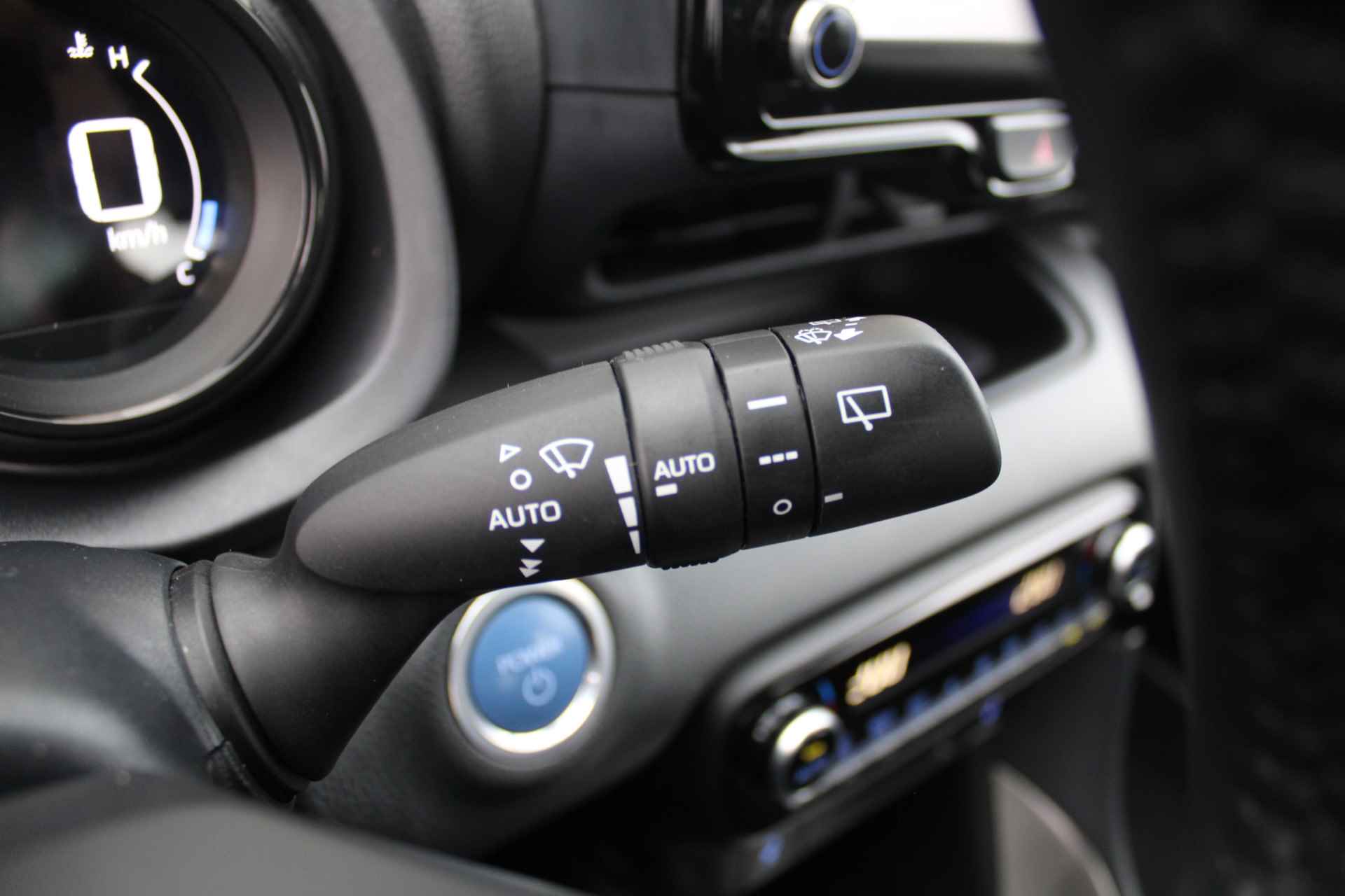 Mazda 2 Hybrid 1.5 Agile Comfort pakket | Airco | Cruise | Apple car play | Android auto | Camera | 15" LM | - 15/33