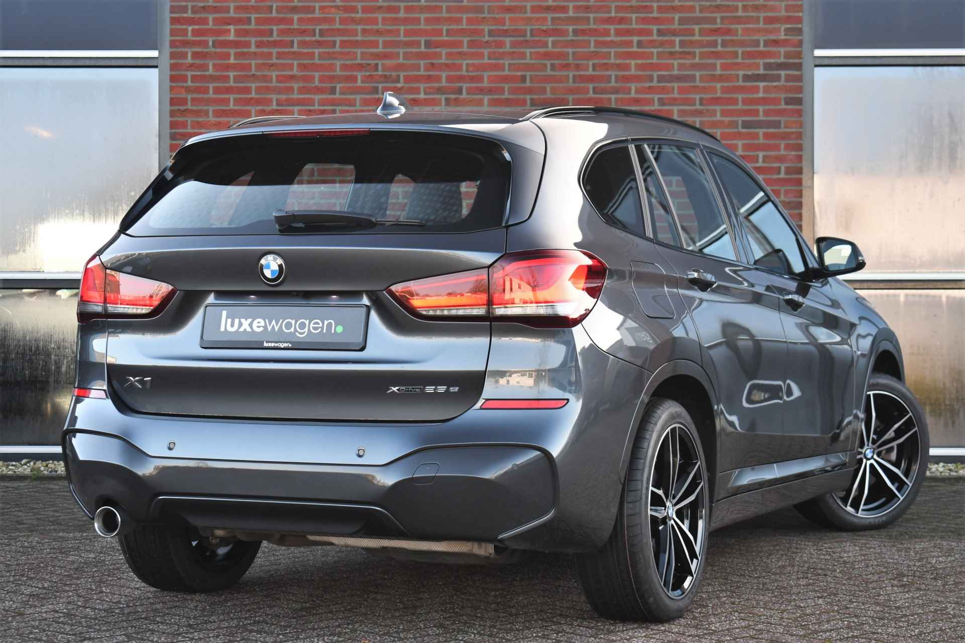 BMW X1 xDrive25e M-Sport Camera El-Klep Stuurverw 19inch - 2/55