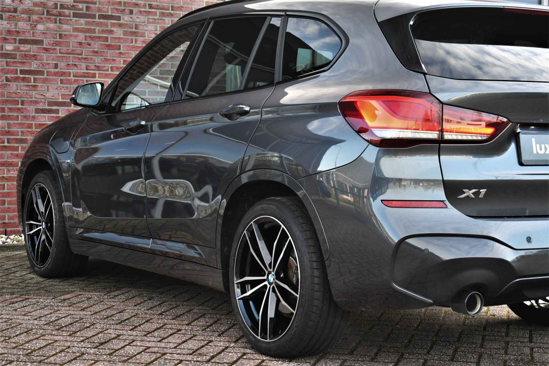 BMW X1 xDrive25e M-Sport Camera El-Klep Stuurverw 19inch - 33/55