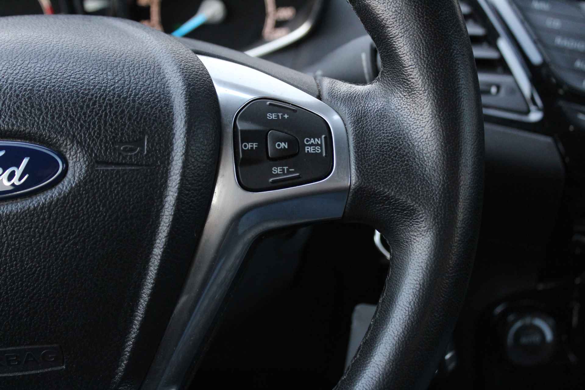 Ford Fiesta 1.0 100PK Titanium | Automaat | Voorruitverwarming | Navigatie | Clima | Parkeersensoren | Bluetooth | - 12/32