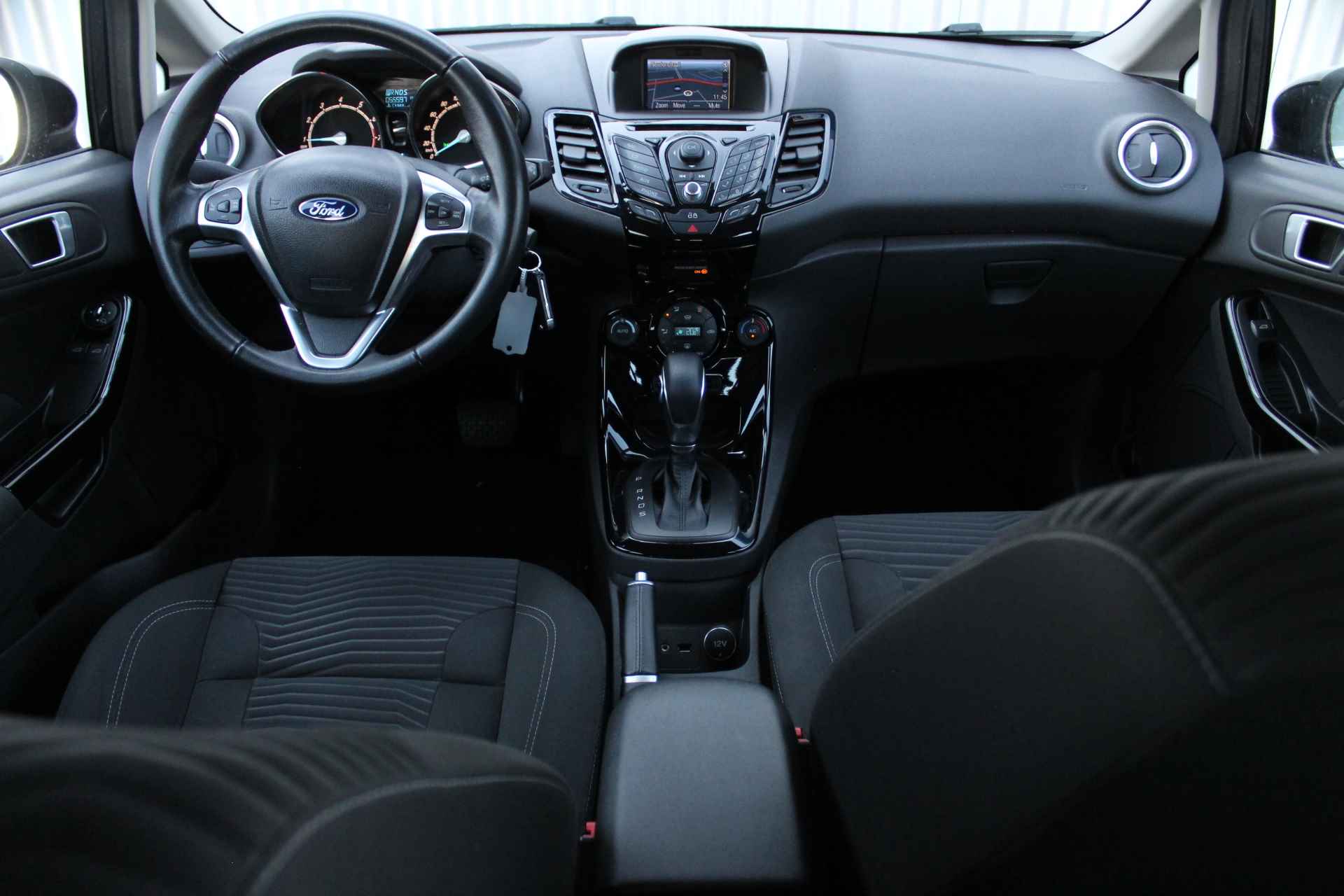Ford Fiesta 1.0 100PK Titanium | Automaat | Voorruitverwarming | Navigatie | Clima | Parkeersensoren | Bluetooth | - 18/32
