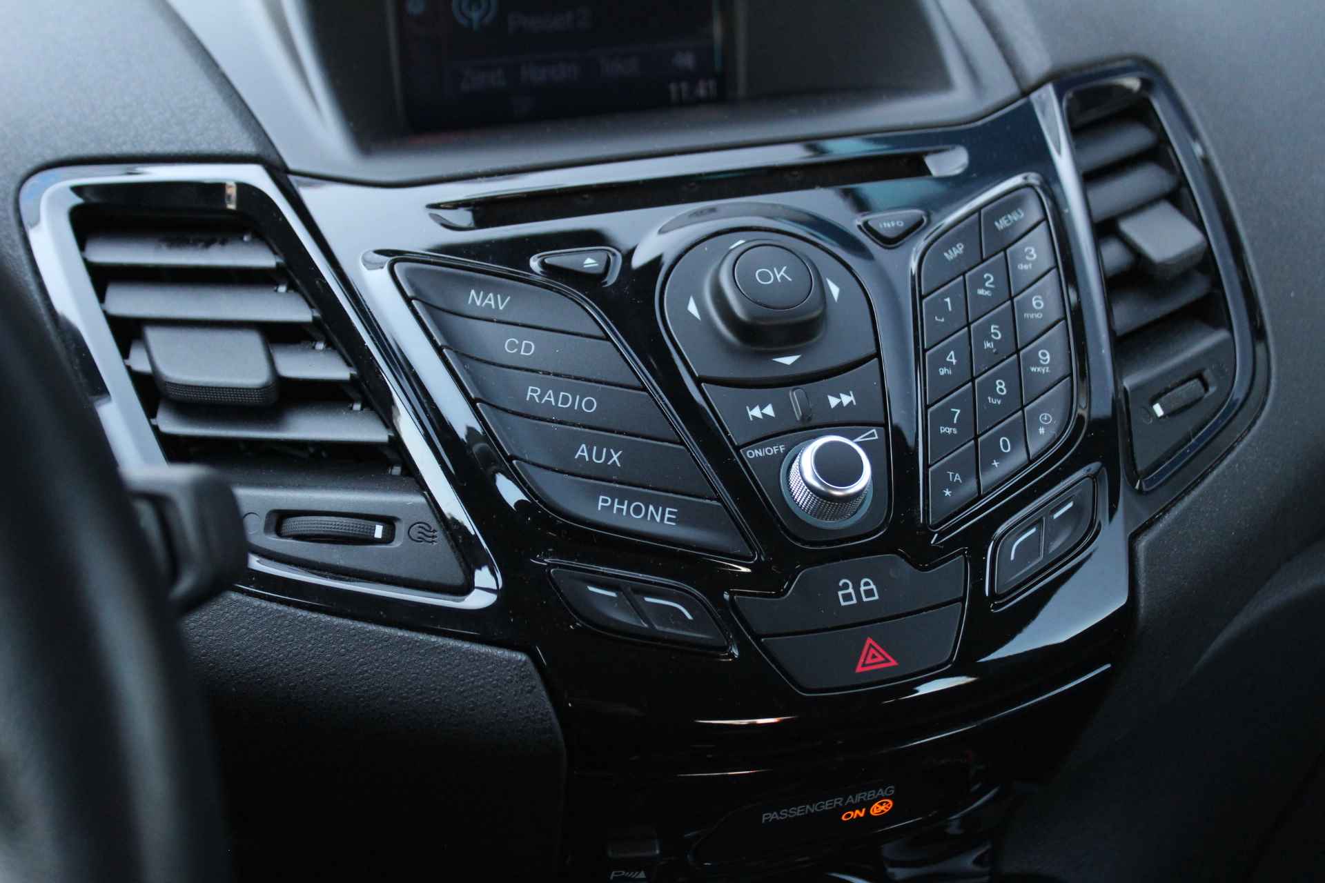 Ford Fiesta 1.0 100PK Titanium | Automaat | Voorruitverwarming | Navigatie | Clima | Parkeersensoren | Bluetooth | - 20/32
