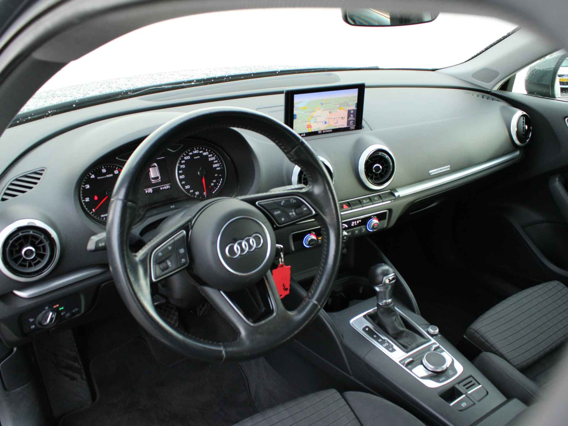 Audi A3 Sportback 30 TFSI Sport Lease Edition NL AUTO | PDC | NAVI | SPORTSTOELEN | - 5/32