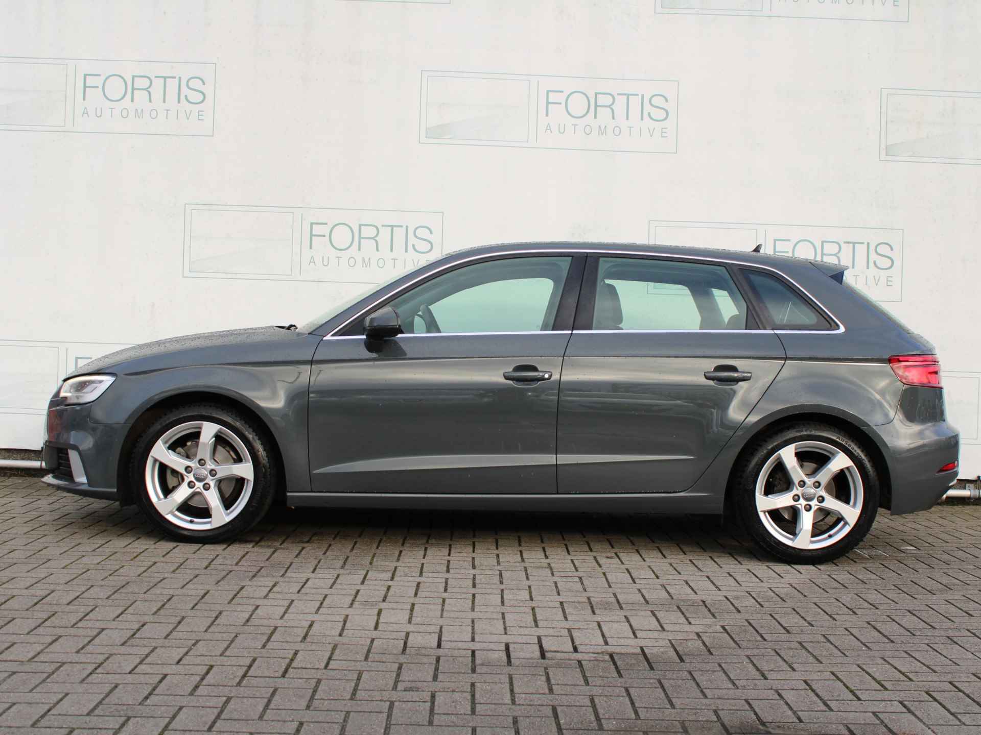 Audi A3 Sportback 30 TFSI Sport Lease Edition NL AUTO | PDC | NAVI | SPORTSTOELEN | - 8/32