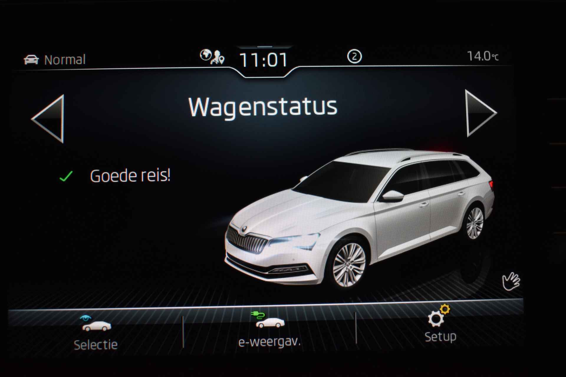 Škoda Superb Combi iV 218PK DSG HYBRID BUSINESS PLUS CARPLAY/PDC/NAVI - 38/44