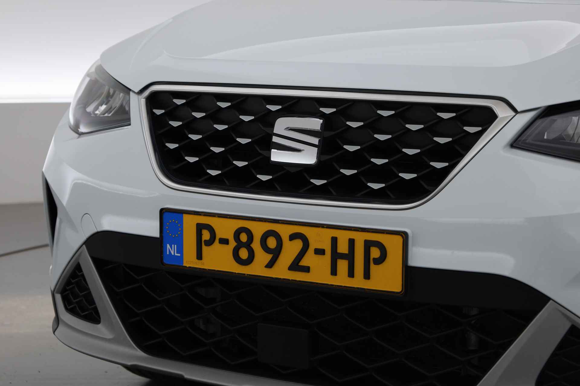 SEAT Arona 1.0 TSI Xperience | Apple CarPlay & Android Auto | Stoelverw. | Keyless | LED - 18/23