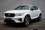 Volvo XC40 2.0 B4 Plus Dark | Google on Board | Internet | DAB+| Adaptieve Cruise controle | BLIS |  Climate Controle | spraak besturing |