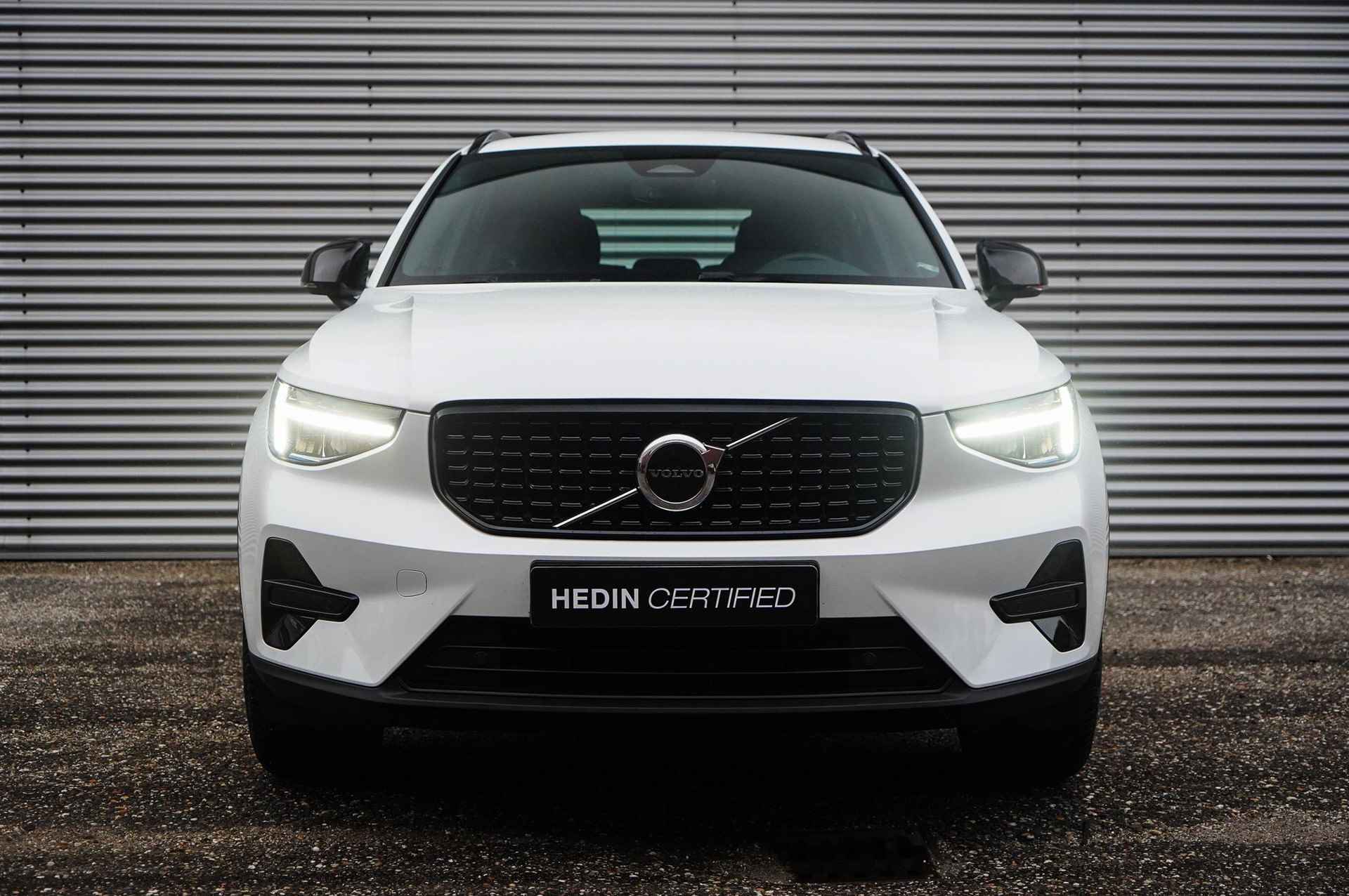 Volvo XC40 2.0 B4 Plus Dark | Google on Board | Internet | DAB+| Adaptieve Cruise controle | BLIS |  Climate Controle | spraak besturing | - 2/30