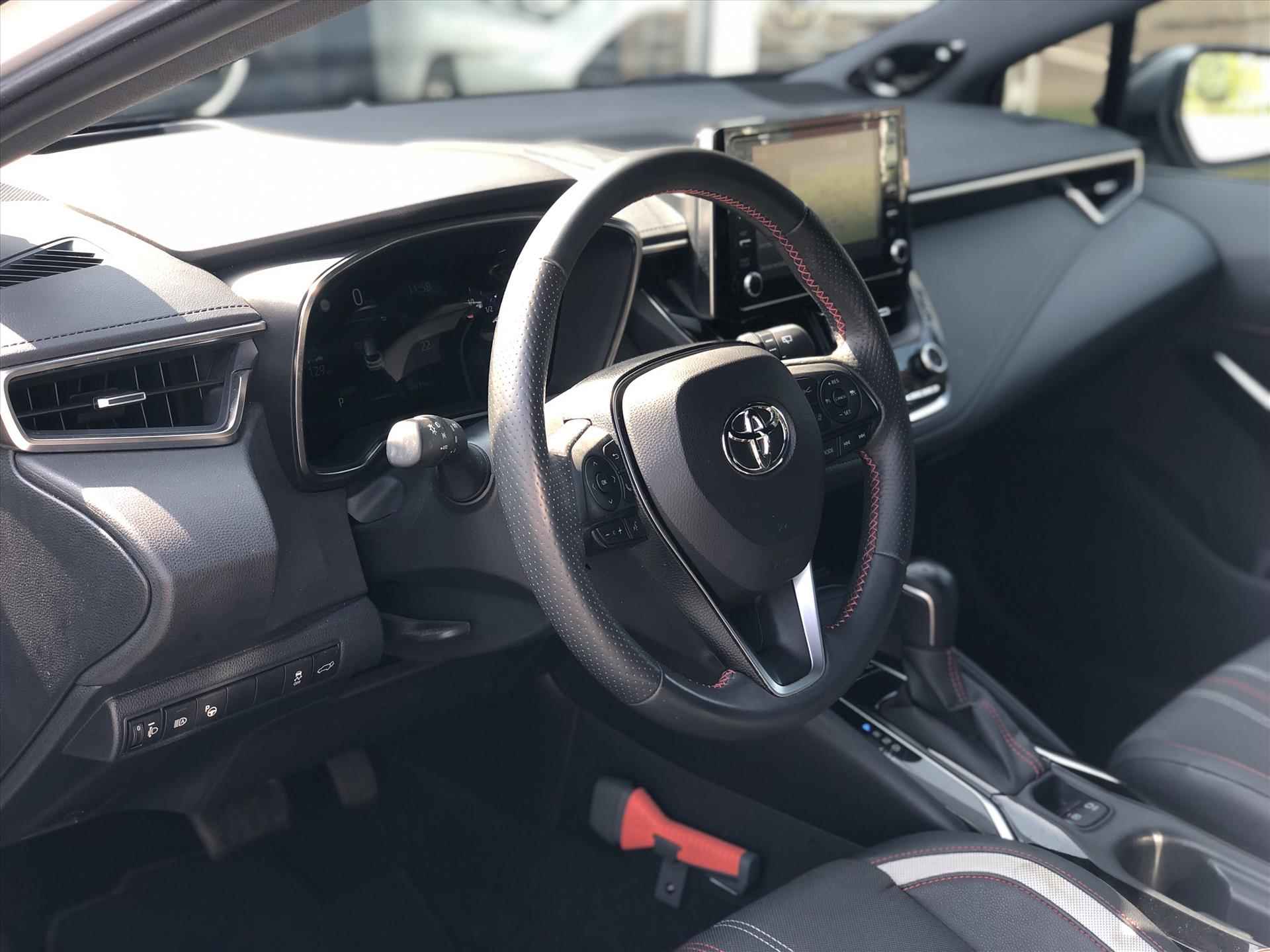 Toyota Corolla Touring Sports 2.0 Hybrid 184pk GR Sport Plus | Head Up Display, JBL, Elektrische achterklep, Dodehoekherkenning - 19/40