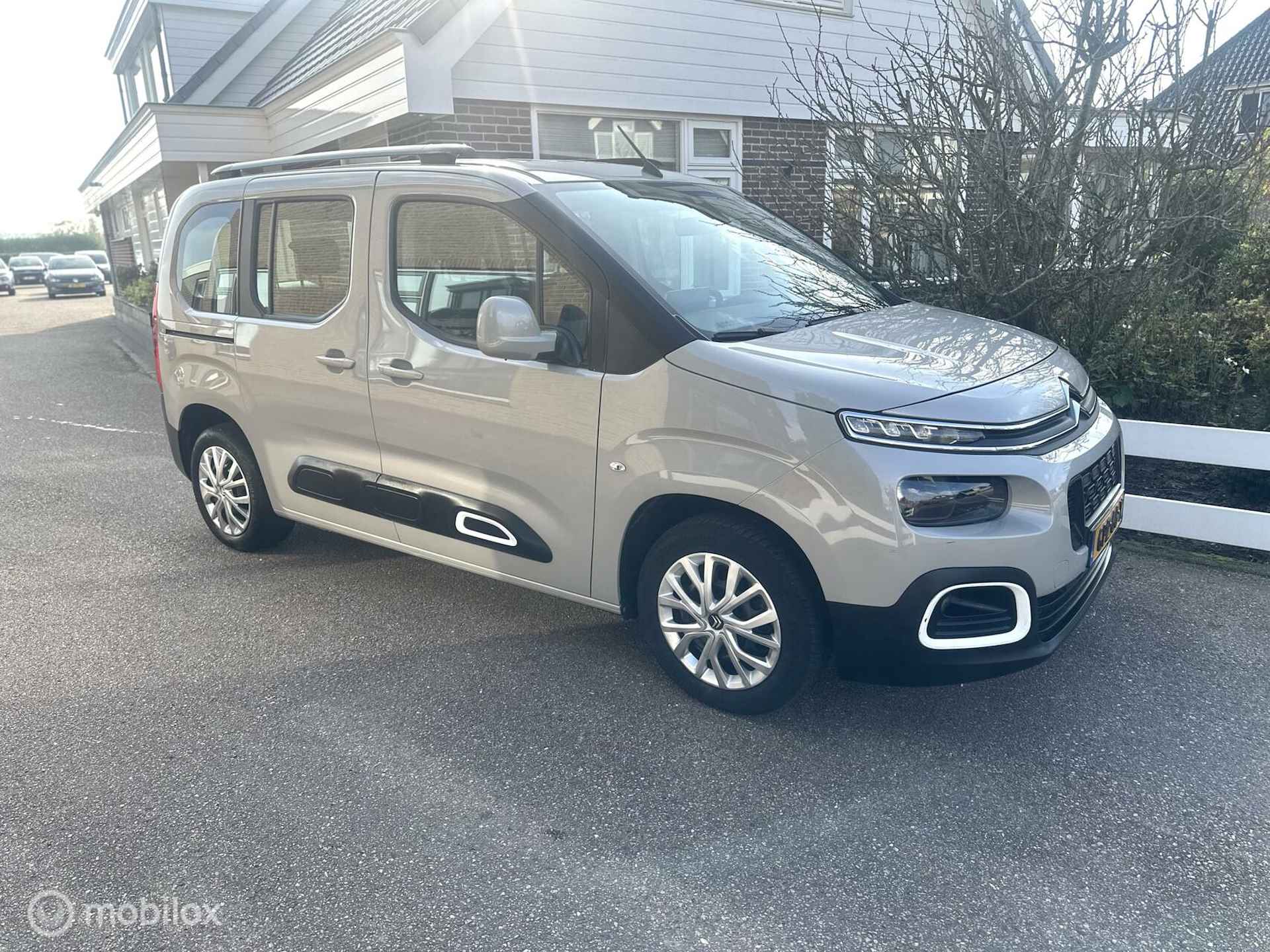 Citroen Berlingo XL 1.2 110PK PureTech Live CLIMATE CONTROLE CARPLAY NAVIGATIE ACHTERUITRIJ CAMERA ZEER NETTE AUTO!! - 7/20