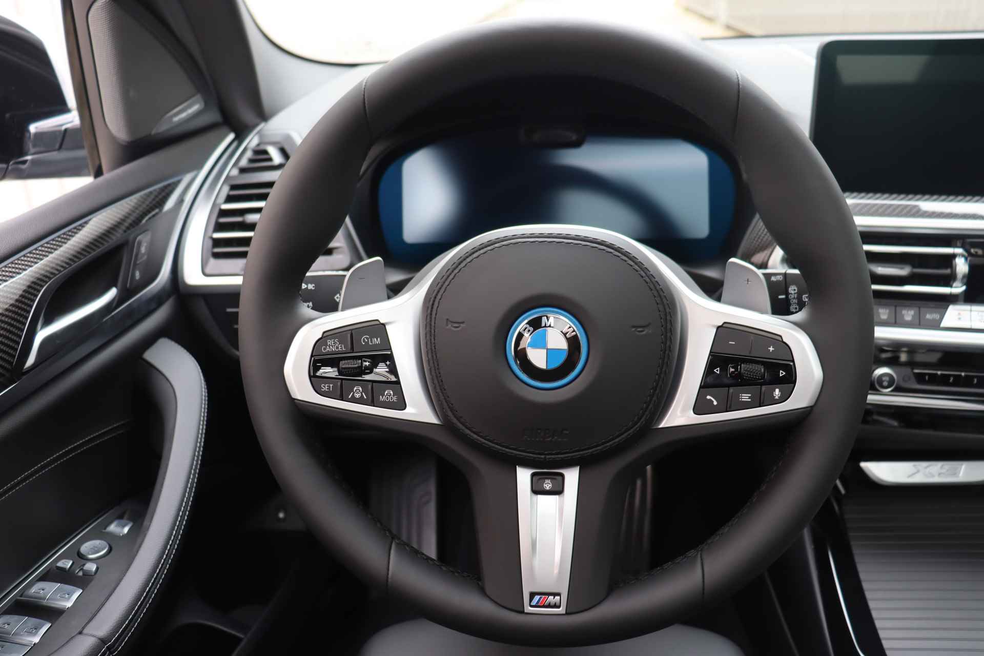 BMW X3 xDrive30e High Executive M Sport Automaat / Panoramadak / Trekhaak / Sportstoelen / Parking Assistant Plus / Driving Assistant Professional / Head-Up / Harman Kardon - 13/22