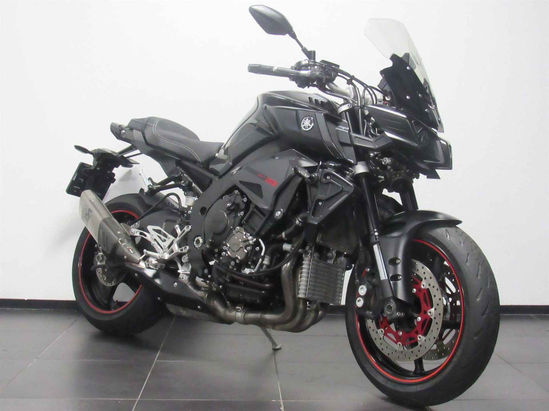 Yamaha MT-10 ABS - 2017 - 2/7