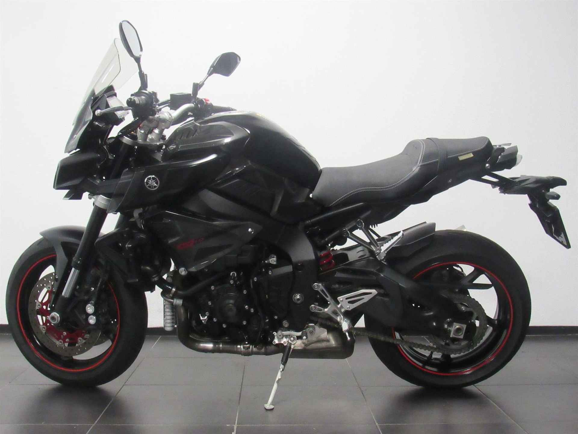 Yamaha MT-10 ABS - 2017 - 4/7