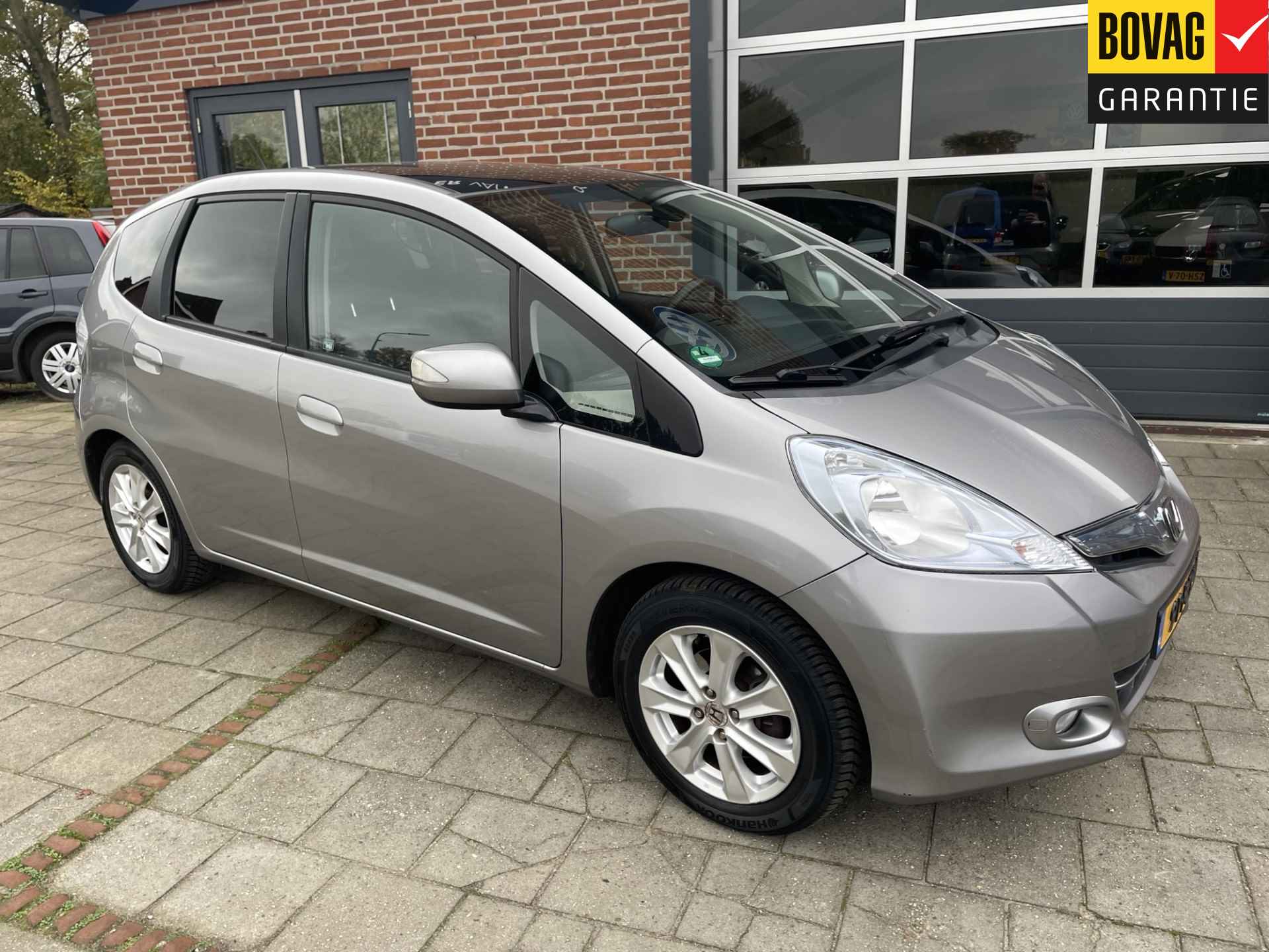 Honda Jazz 1.4 Hybrid Elegance Automaat ( Cruise Control, Achteruitrijcamera, Fietsendrager) RIJKLAARPRIJS! - 39/44