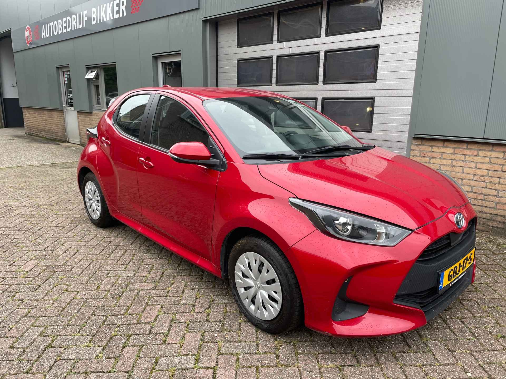 Toyota Yaris 1.5 Hybrid Active - 6/17