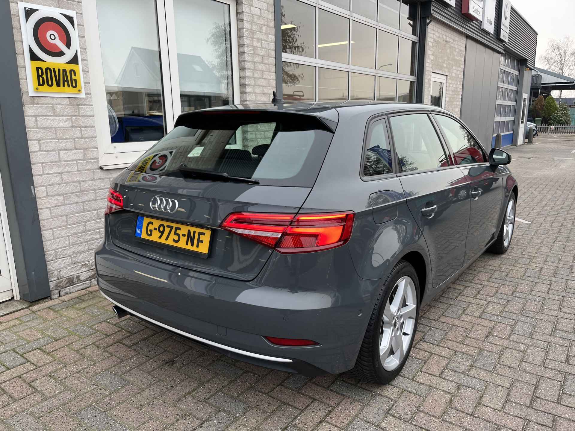 Audi A3 Sportback 30 TFSI Advance / PARK. SENSOREN/ LEDER/ CRUISE/ LED/ VIRTUAL COCKPIT/ APP CONNECT/ NAVI/ CLIMA - 39/44